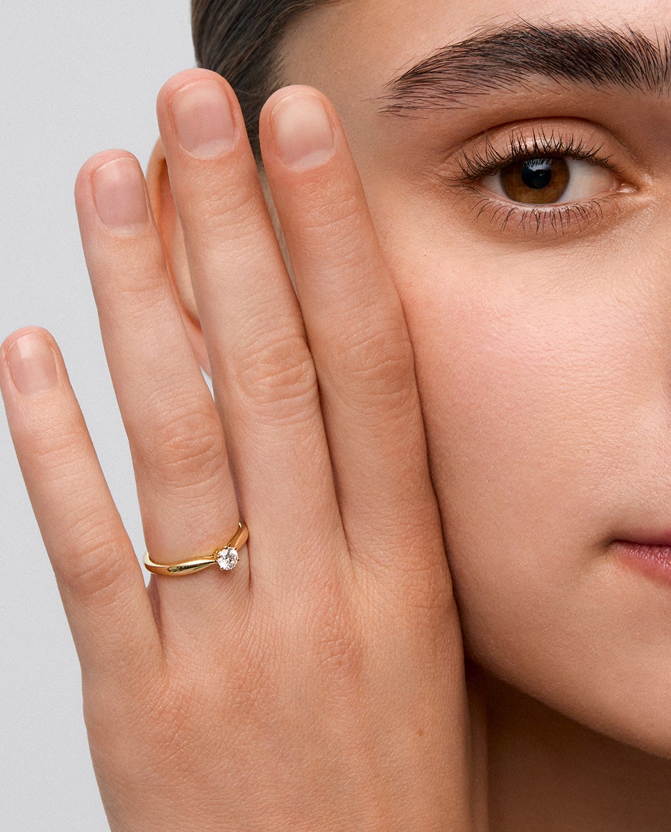 Anillo solitario de oro amarillo de 18k con diamante en talla brillante de 0,25 cts - SUAREZ - Dorado Dorado-2