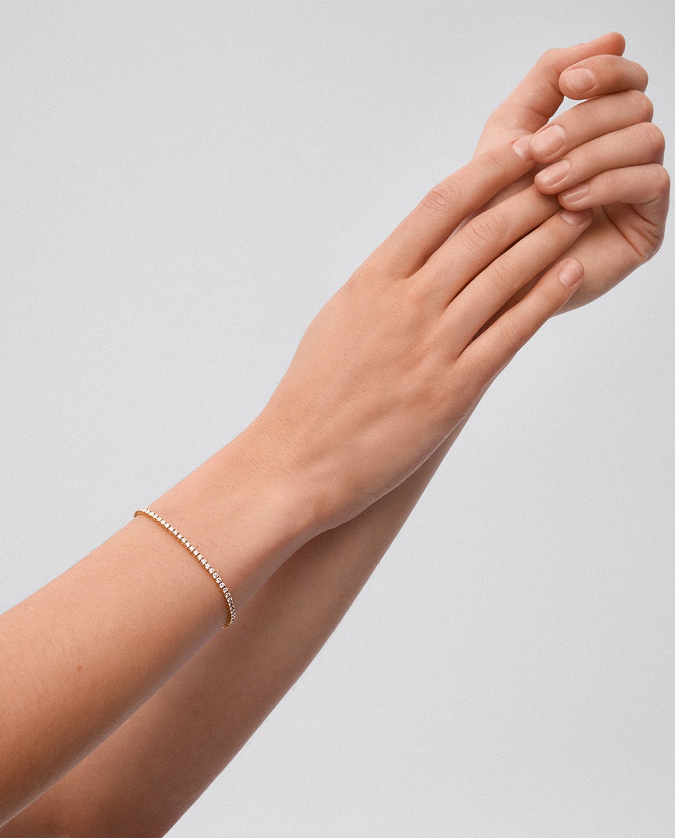 Imagen 4 de Pulsera de oro amarillo de 18k con diamantes en talla brillante con un total de 1,64 cts - SUAREZ - Blanco Blanco