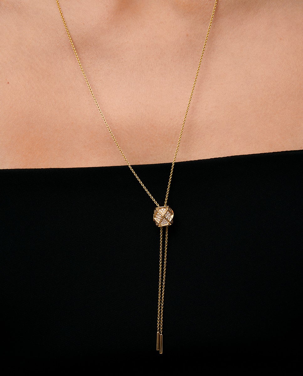 Colgante largo de oro amarillo de 18k con pavé de 95 diamantes en talla brillante con un total de 0,4 cts - SUAREZ - Blanco Blanco-4