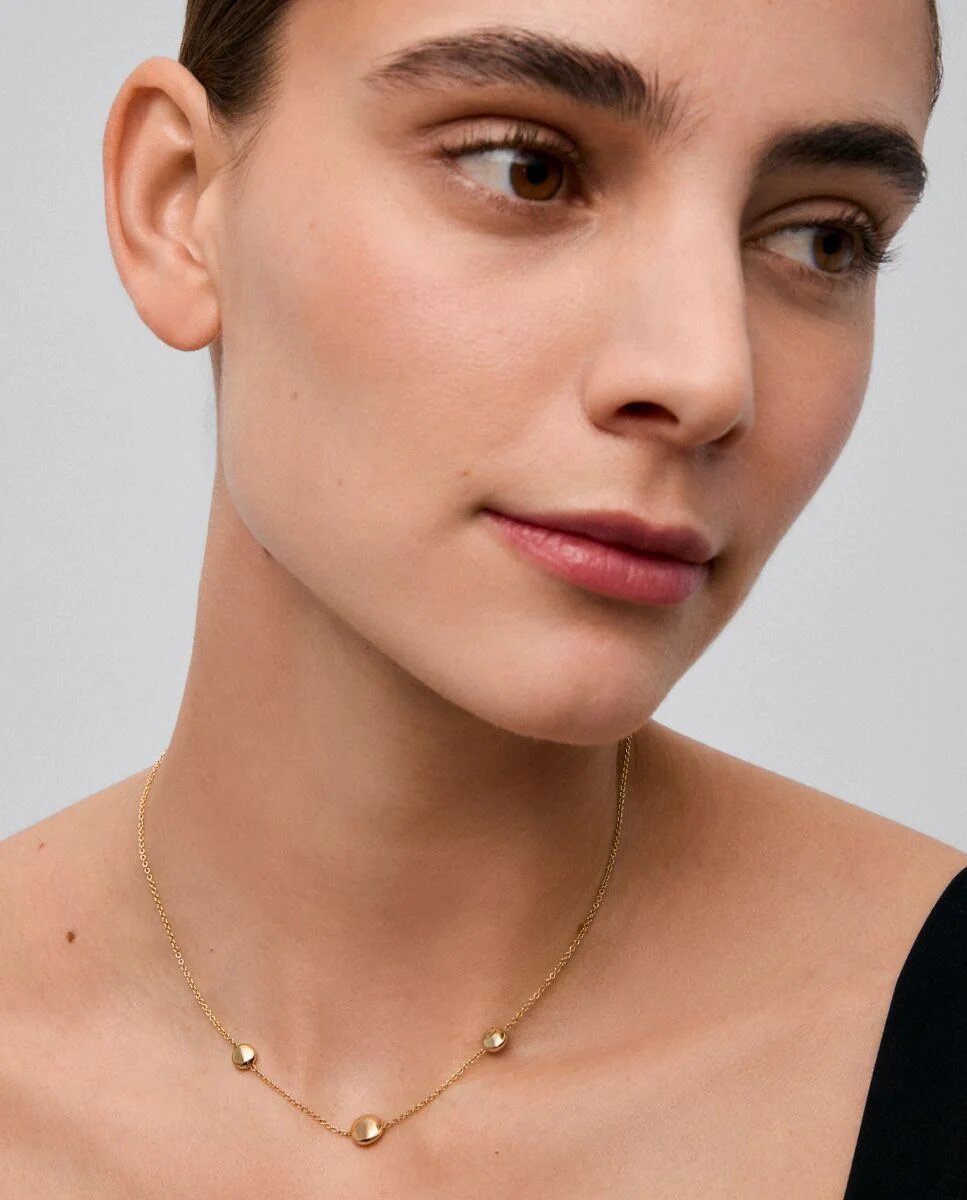 Imagen 2 de Collar de oro amarillo de 18k con motivos de esferas - SUAREZ - Blanco Blanco