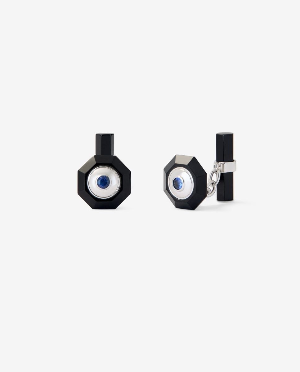 Imagen 0 de Gemelos de oro blanco de 18k con ónix negro en talla octogonal y zafiros azules Azul