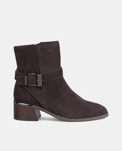 Imagen 0 de Botines de mujer de piel con hebilla lateral