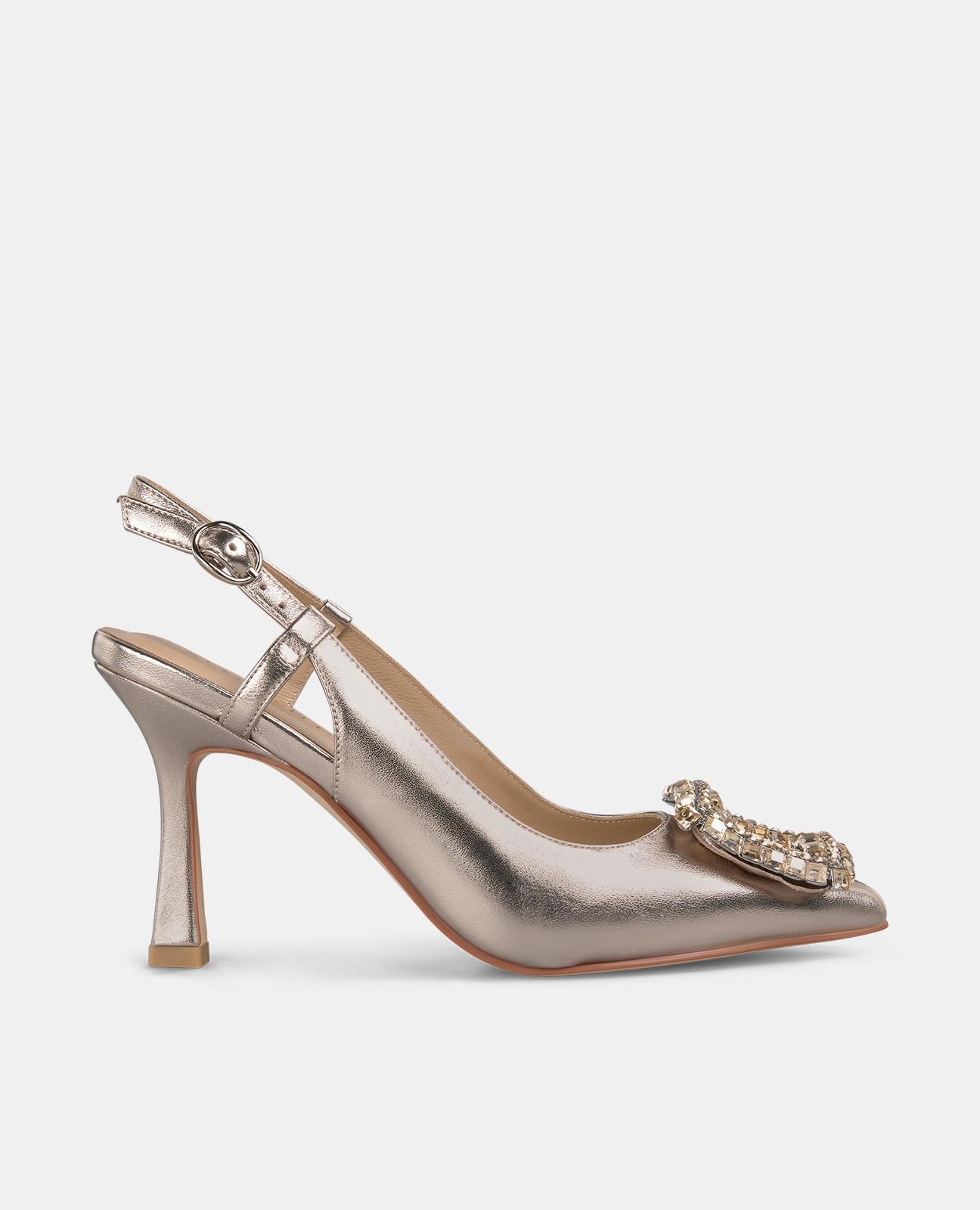 Alma en Pena - Zapatos de salón de mujer destalonado y detalle de pedrería.