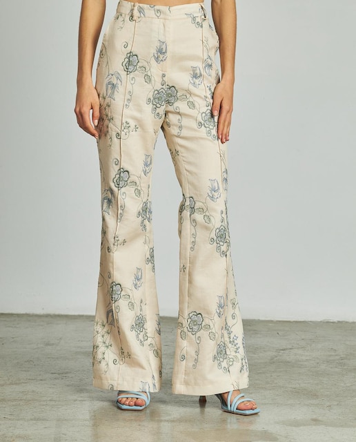 Imagen 0 de Pantalón recto de mujer bordado de tiro alto con detalle metalizado