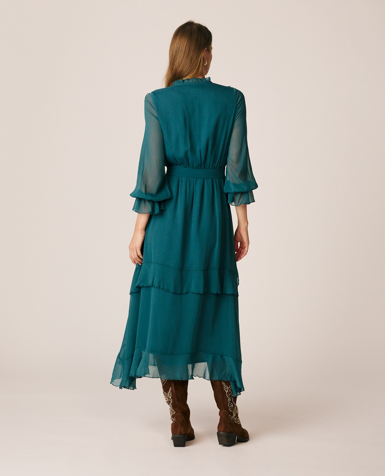Imagen 7 de Vestido midi con volantes y cinturón - Alma en Pena - Azul Océano Azul Océano