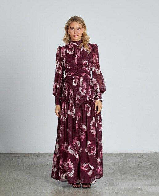 Imagen 0 de Vestido largo estampado con volantes y mangas largas semitransparentes con cuello alto