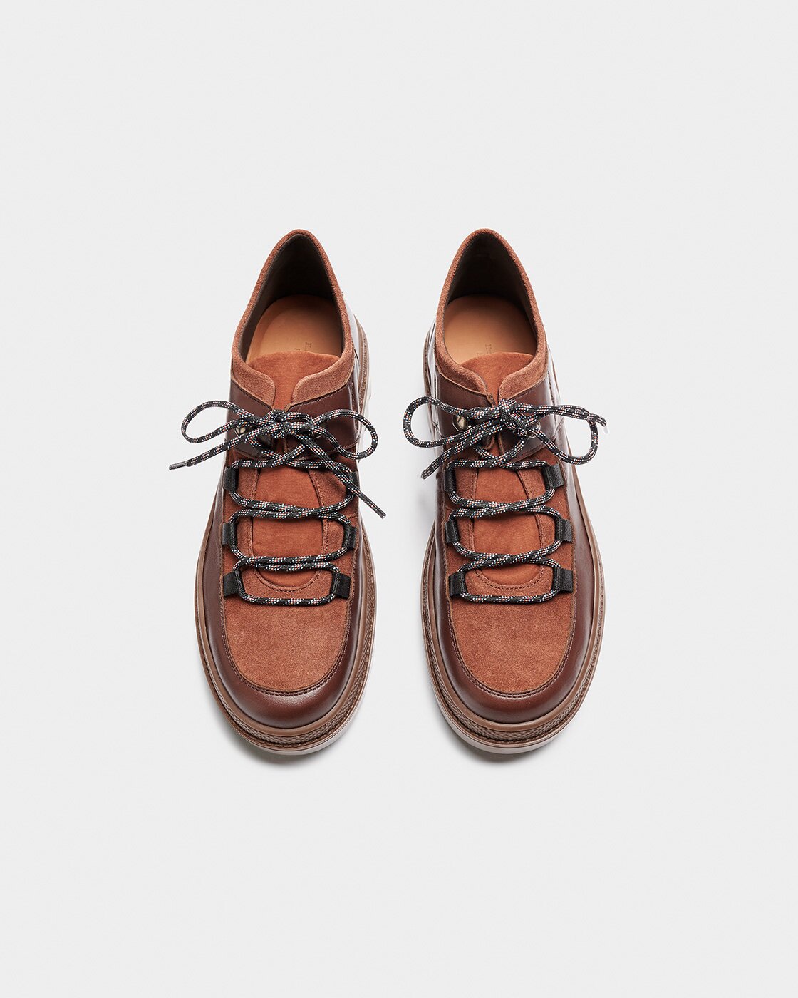 Botines con suela track inspirado en el calzado de montaña de mujer con combinación de materiales de piel, serraje y tejido con cordones y suela track - Naguisa - Marrón / Naranja Marrón / Naranja-2