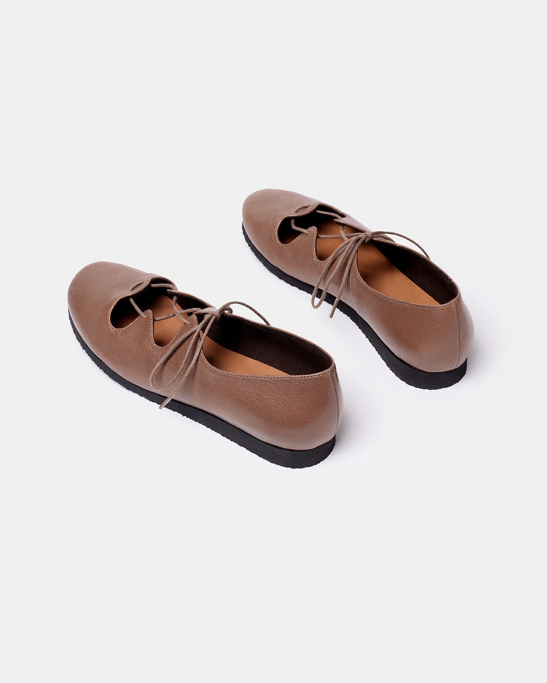 Zapato plano estilo mercedita de mujer de piel, abierto en el empeine con cordones - Naguisa - Marrón piedra Marrón piedra-3
