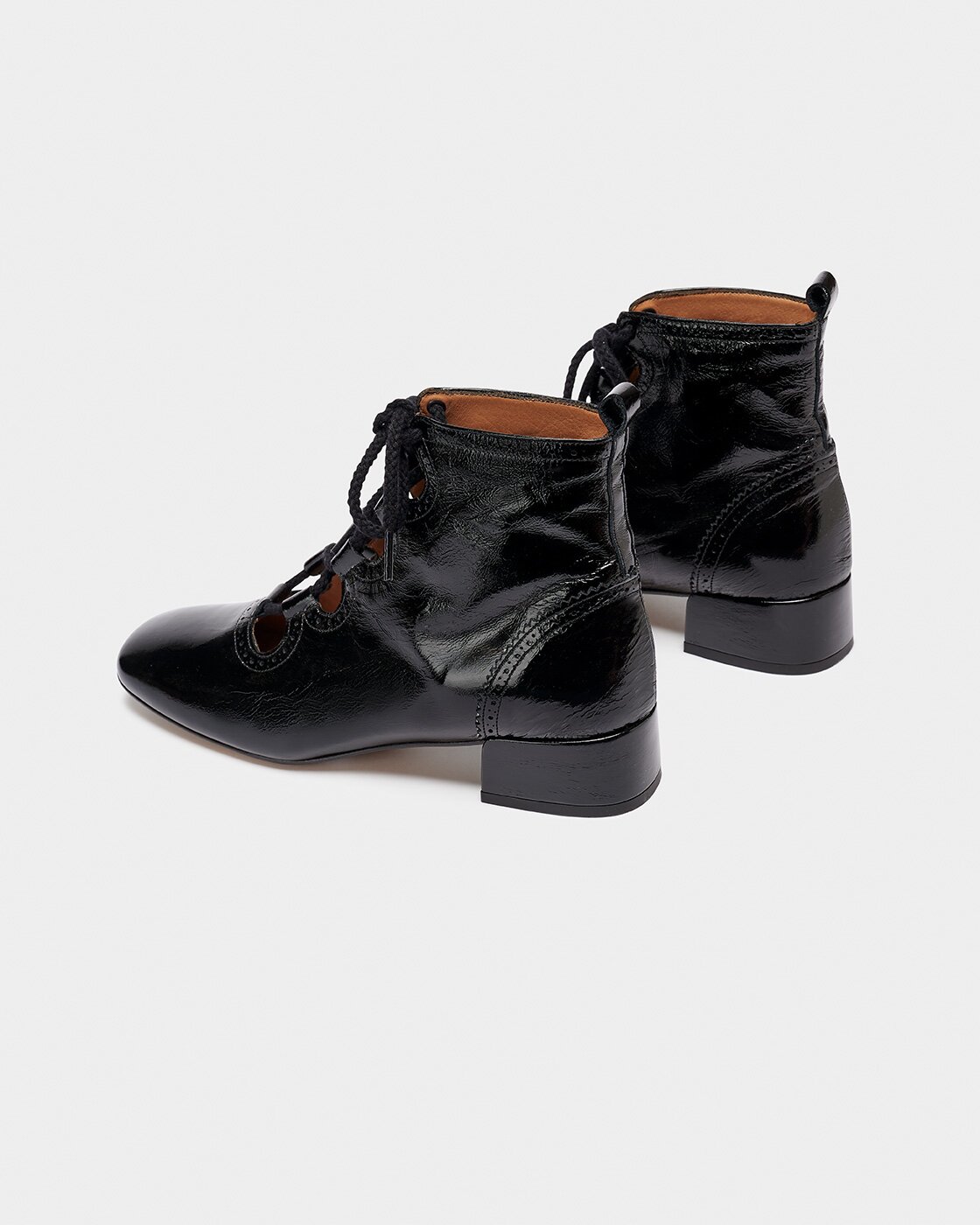 Botines de mujer de tacón y caña baja de piel acabado charol - Naguisa - Negro Negro-3