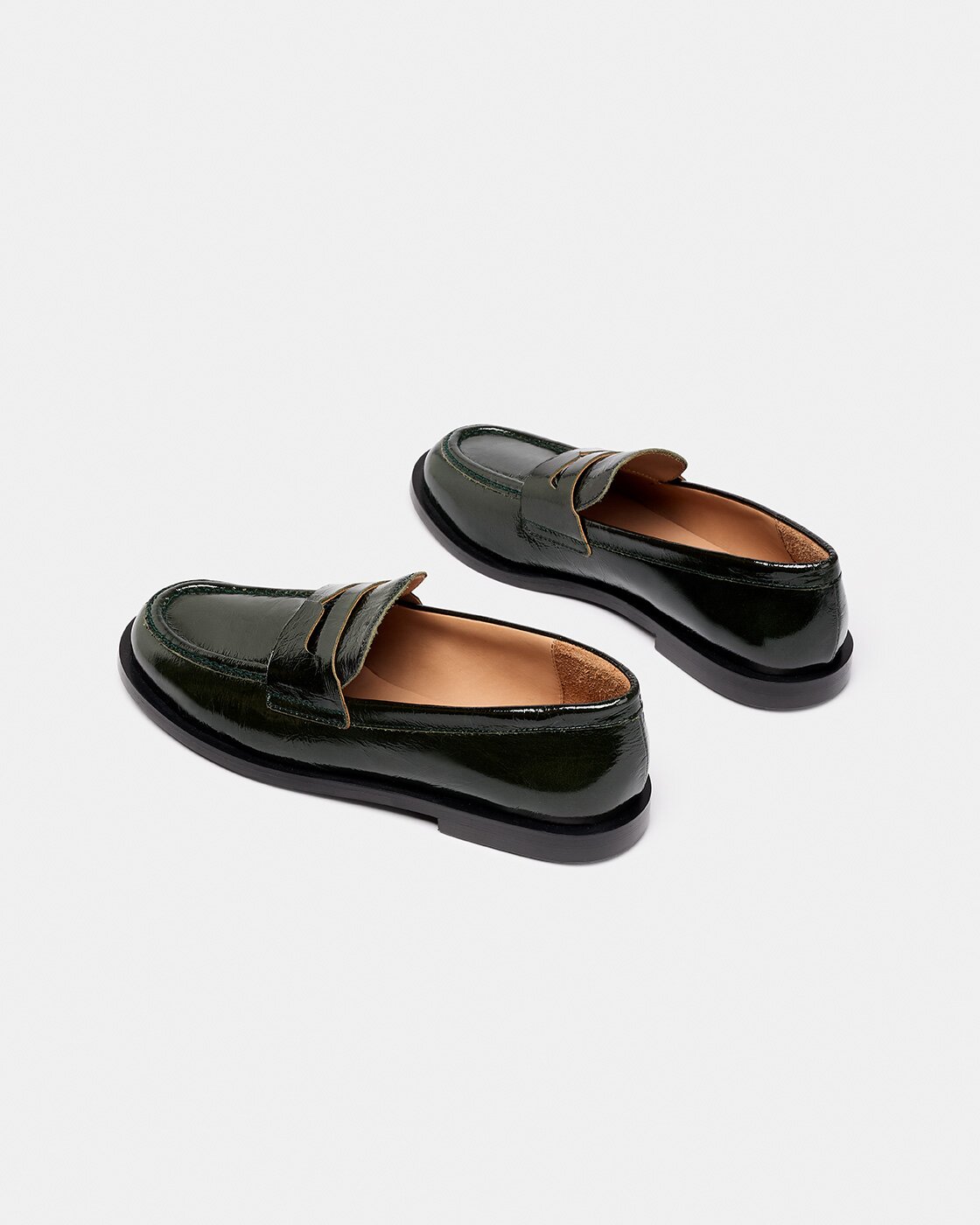 Zapato plano de mujer tipo mocasín de piel con acabado charol - Naguisa - Verde Verde-3