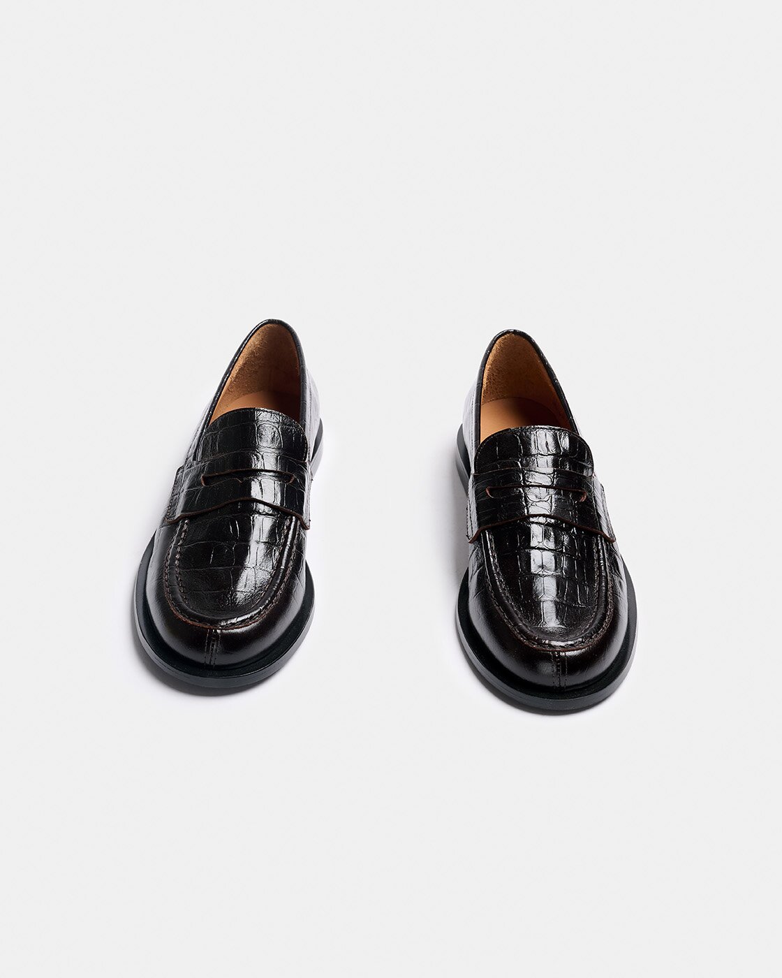 Zapato plano de mujer tipo mocasín de piel con acabado charol y grabado coco - Naguisa - Marrón oscuro Marrón oscuro-2