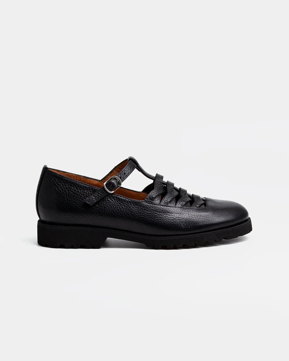 Zapato tipo mercedita de mujer de piel, tira t con suela track y cierre con hebilla - Naguisa - Negro Negro-1