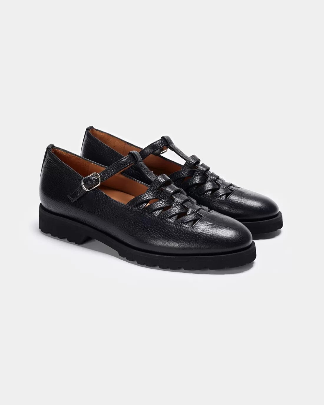 Zapato tipo mercedita de mujer de piel, tira t con suela track y cierre con hebilla - Naguisa - Negro Negro-3