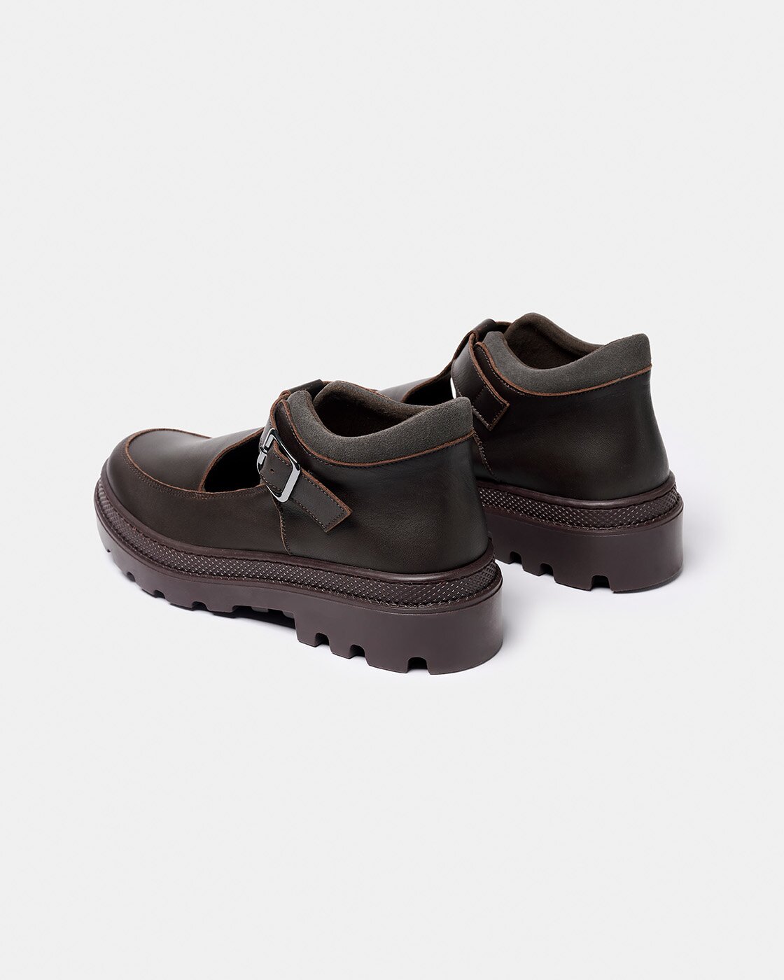 Botines con suela track de mujer con tira en tde piel y serraje con hebilla y suela track - Naguisa - Marrón chocolate Marrón chocolate-4