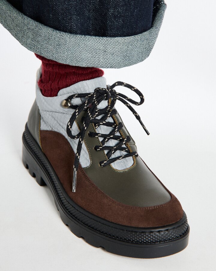 Zapatilla con combinación de materiales, de mujer inspirada en el calzado de senderismo con cordones a contraste y suela track - Naguisa - Multicolor Multicolor-4