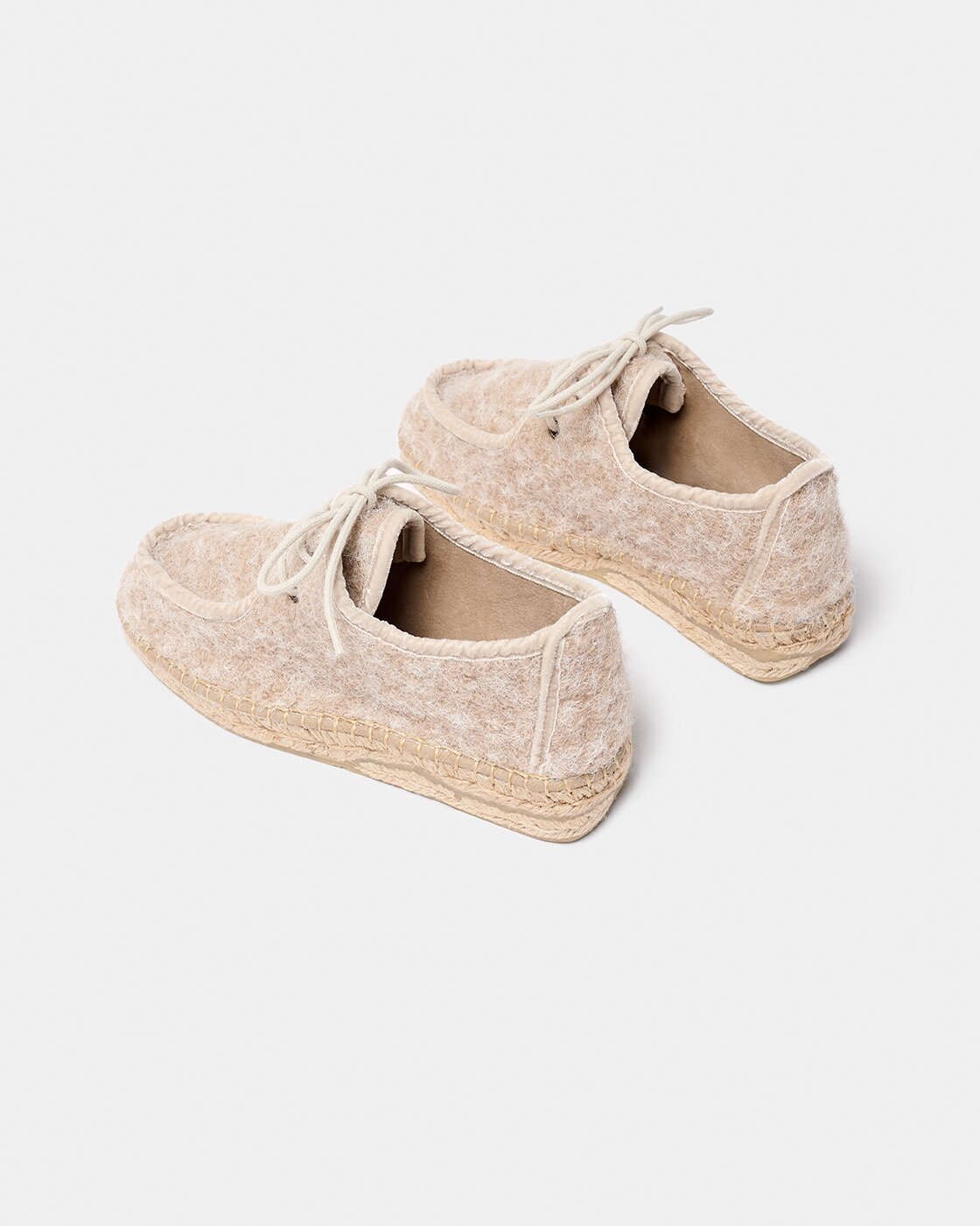 Zapato tipo wallabee de mujer de tejido efecto rizo con cierre de cordones y suela de yute natural con una pequeña cuña - Naguisa - Crudo Crudo-3