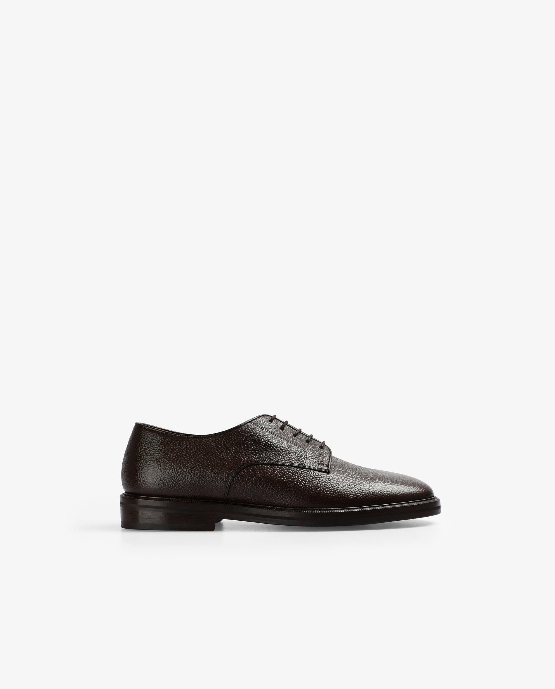 Imagen 0 de Zapatos de cordones de hombre de piel con textura Marrón oscuro