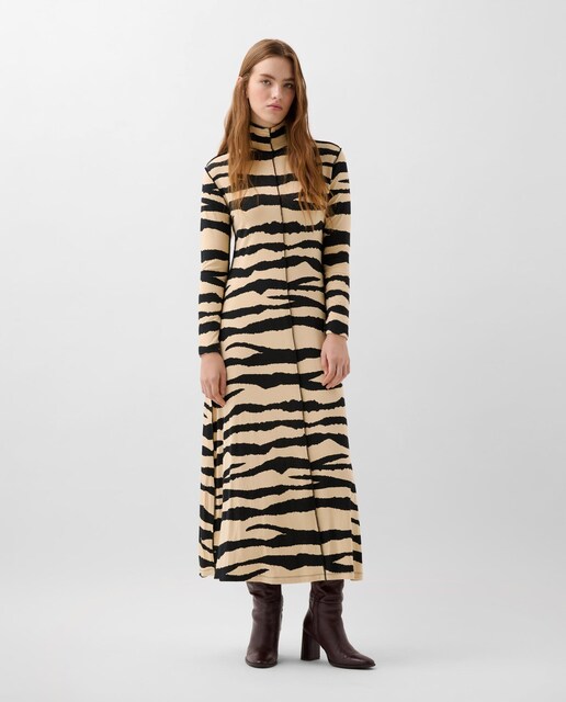 Imagen 0 de Vestido midi con cuello subido