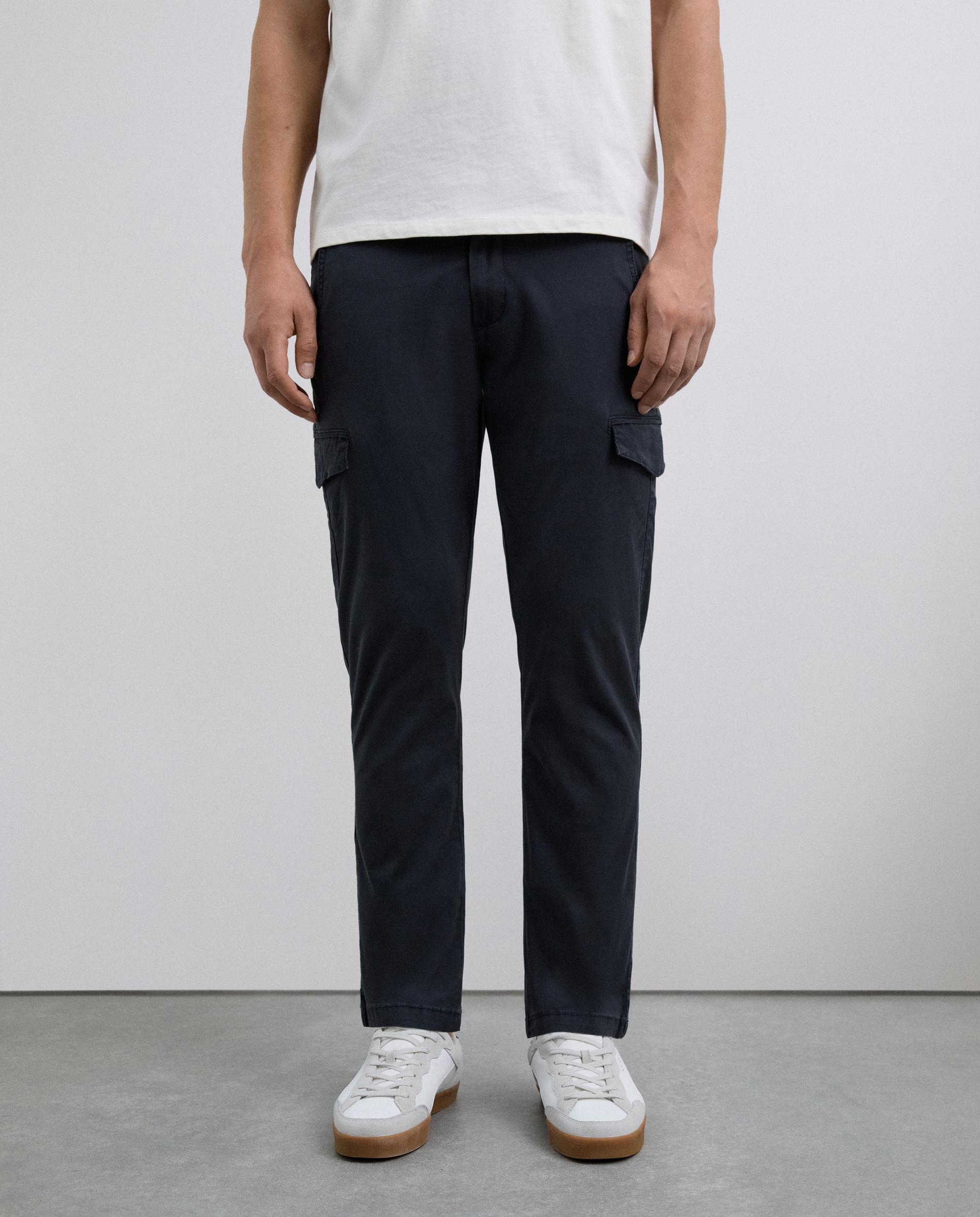 Imagen 2 de Pantalón cargo de hombre regular fit con bolsillos traseros - Scalpers - Navy Navy