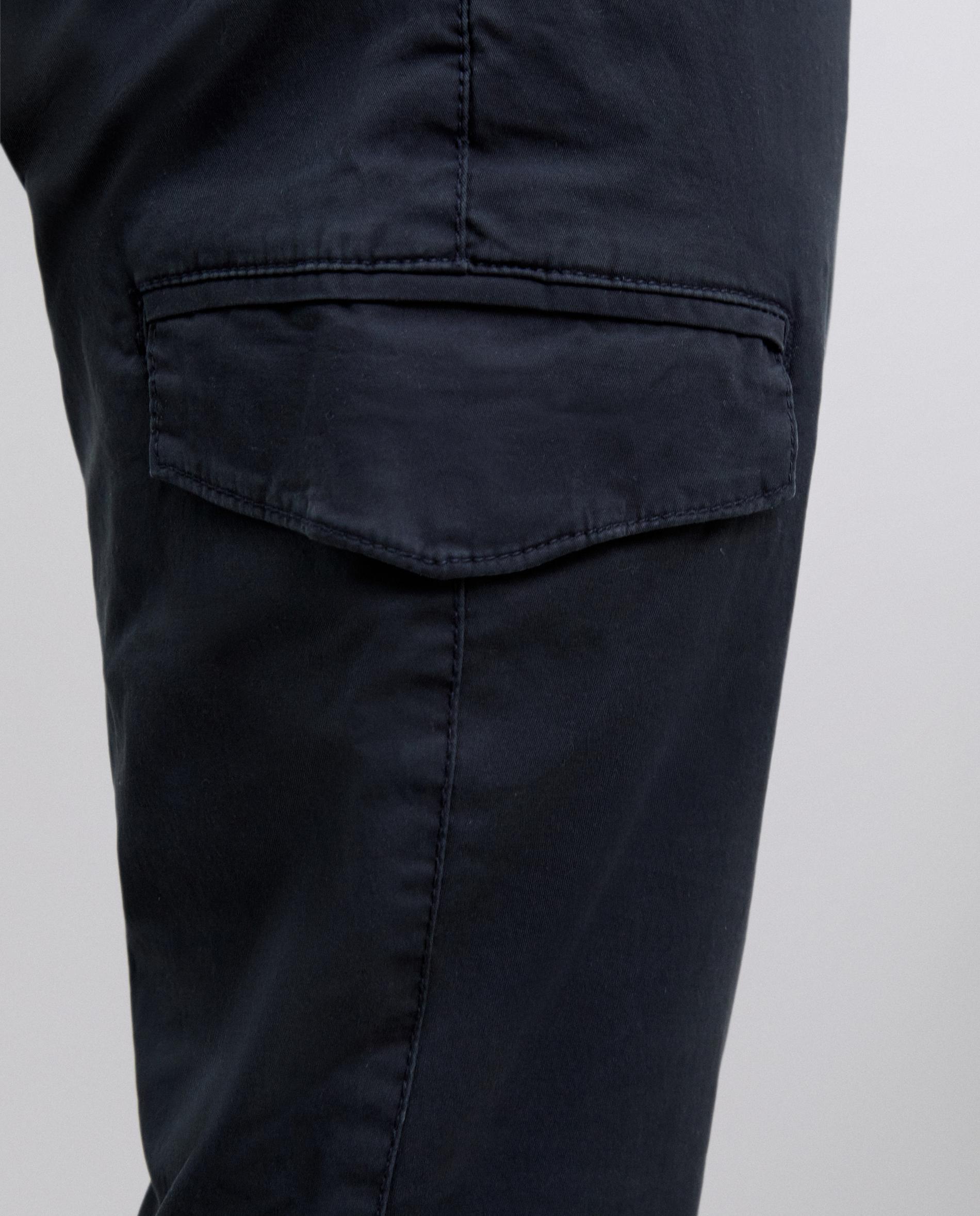Imagen 5 de Pantalón cargo de hombre regular fit con bolsillos traseros - Scalpers - Navy Navy