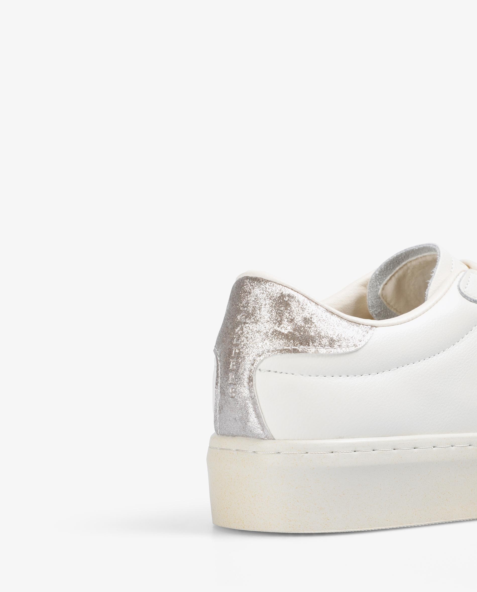 Zapatillas retro de mujer con calavera lateral y talón a contraste - Scalpers - Blanco / Gris Blanco / Gris-7