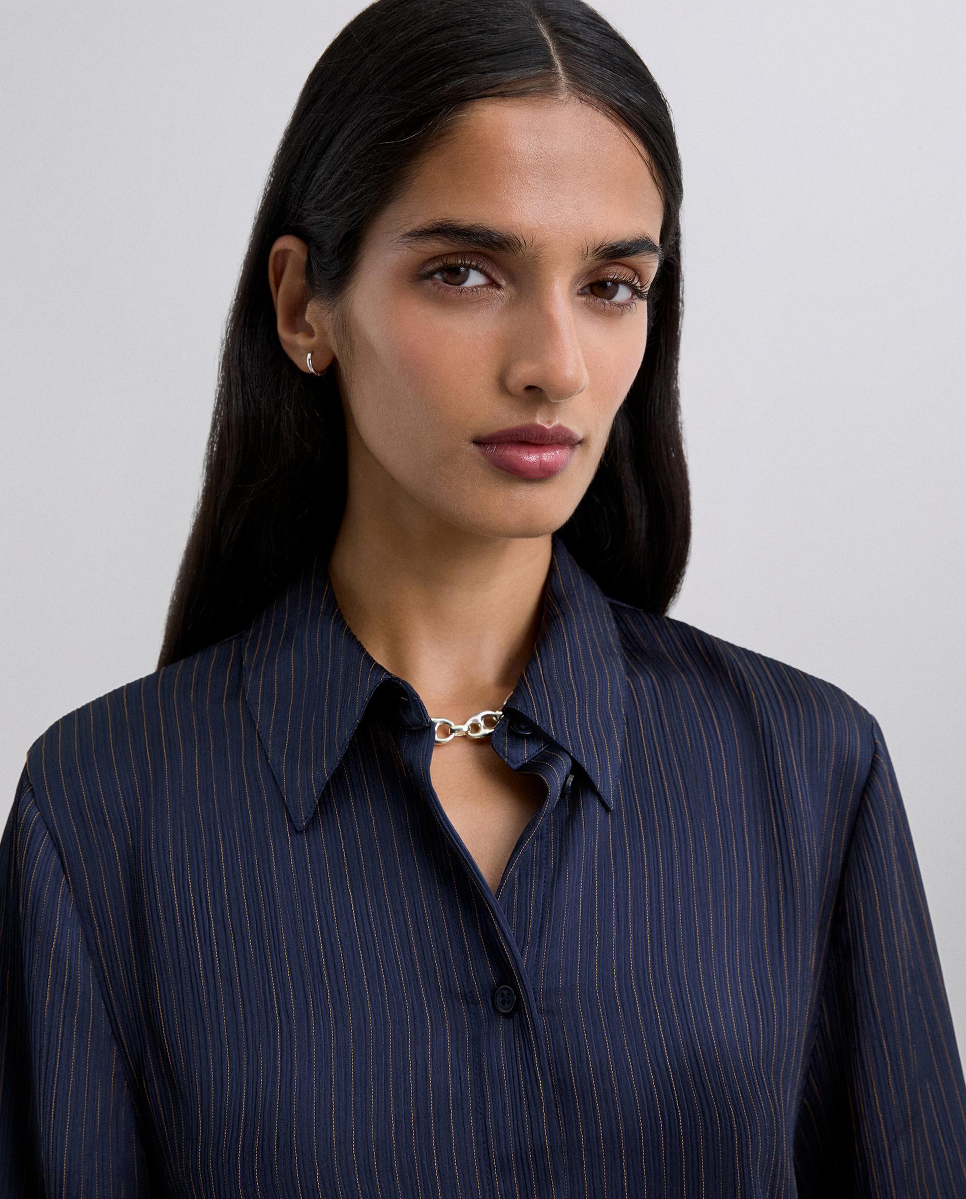 Imagen 0 de Camisa de mujer de manga larga con estampado de rayas