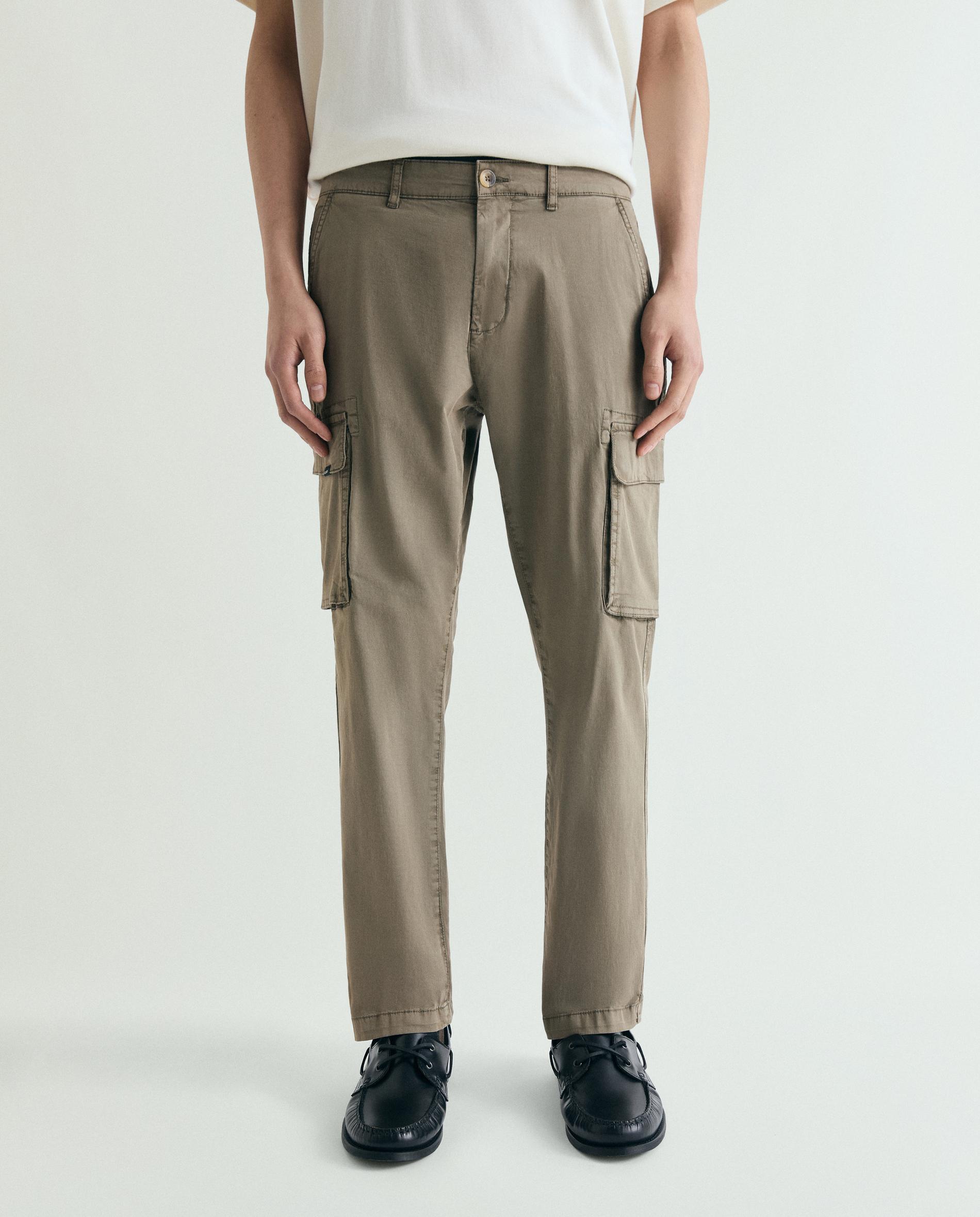 Scalpers - Pantalón cargo de hombre con trabillas en la cintura.