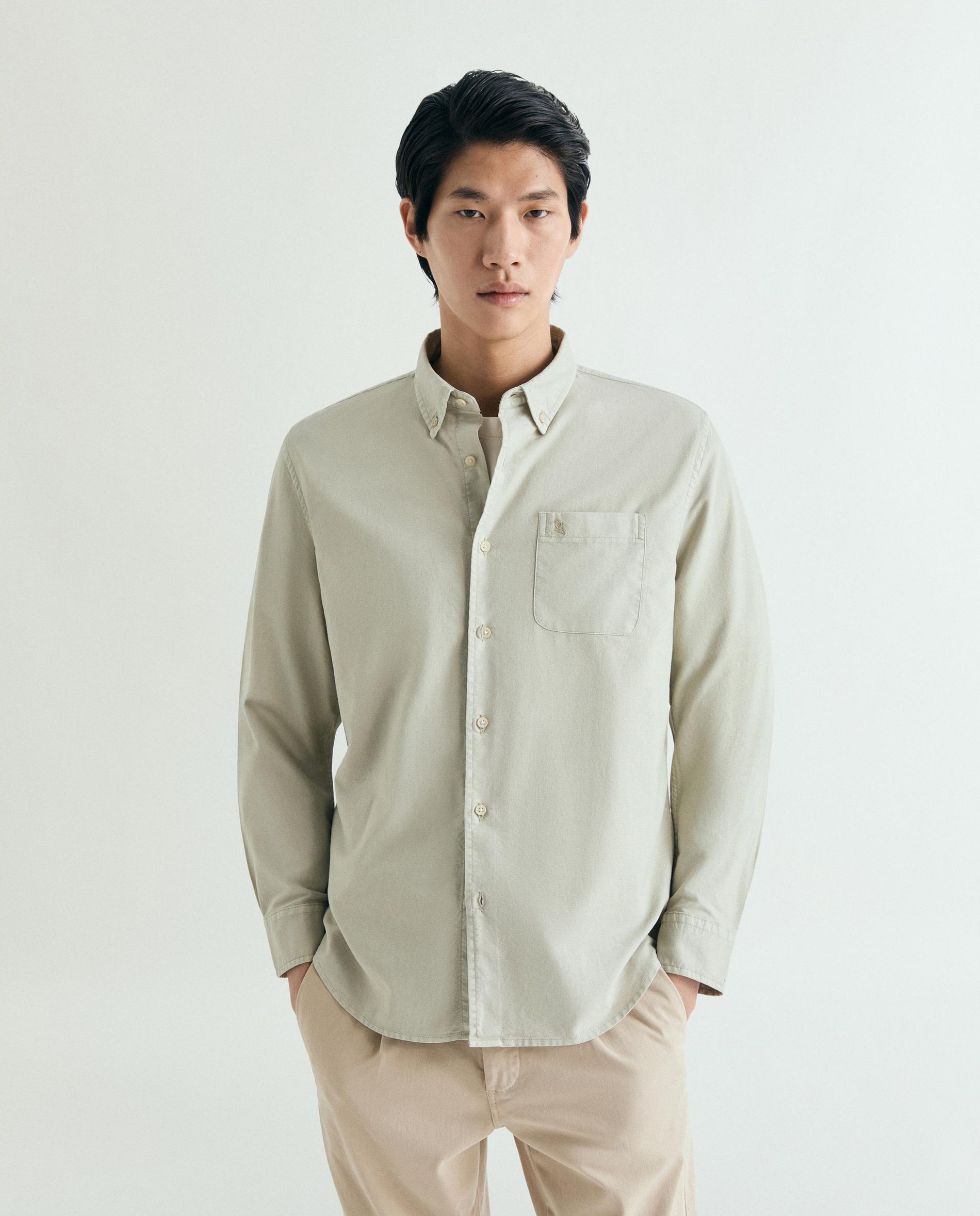 Imagen 0 de Camisa oxford de hombre de manga larga con bolsillo Kaki