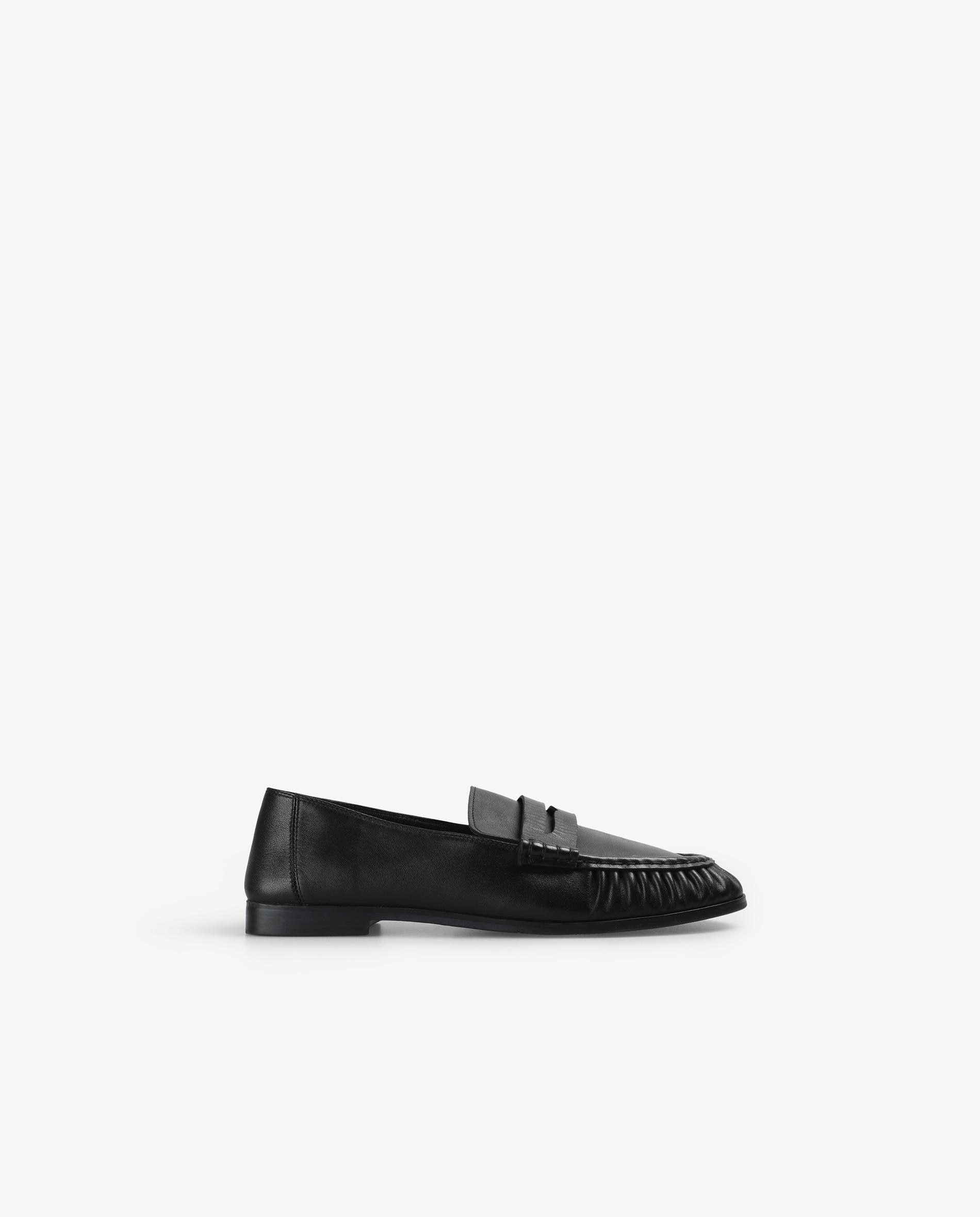Scalpers - Mocasines de mujer de piel con horma redonda en forma de pico.