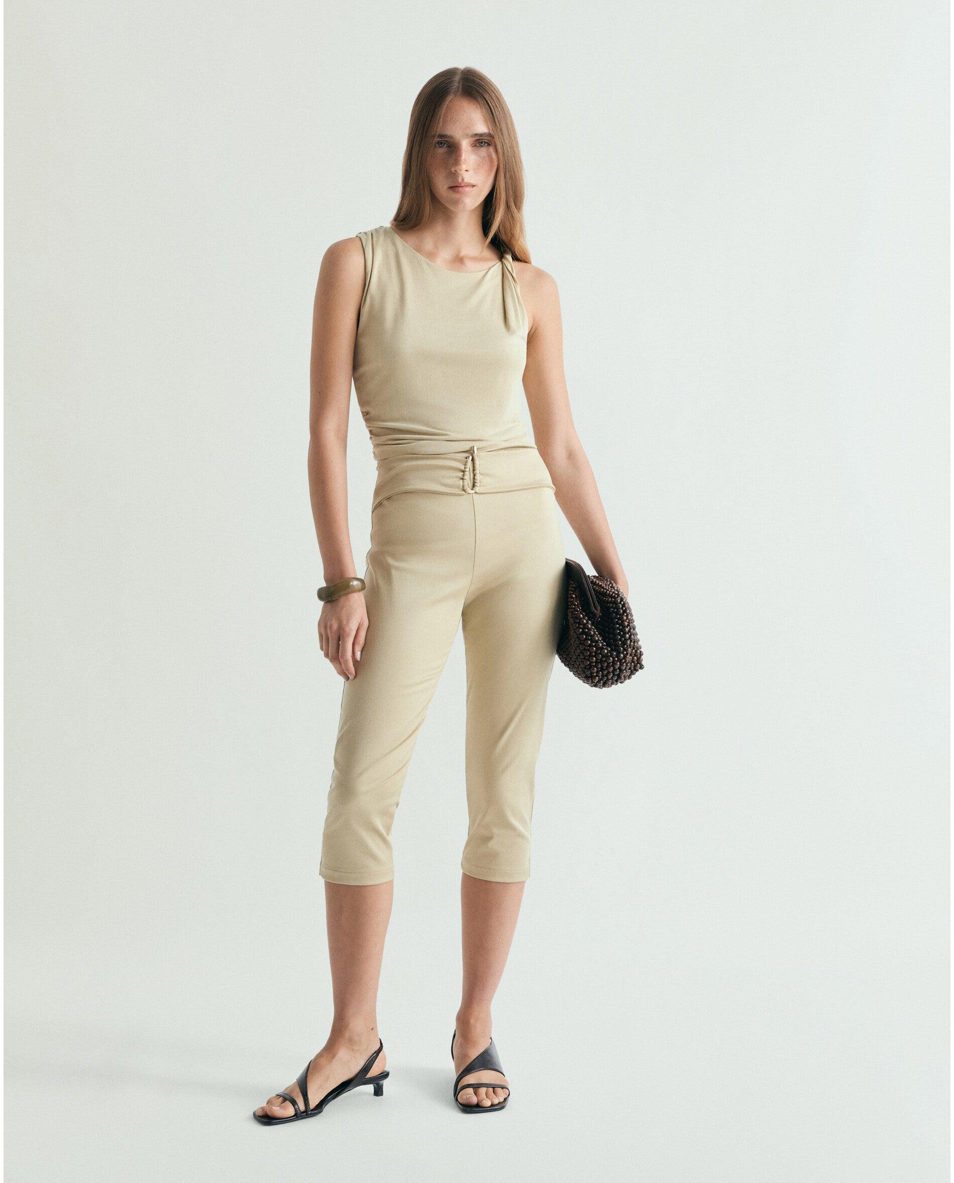 Scalpers - Pantalón pitillo de mujer en tejido elástico.