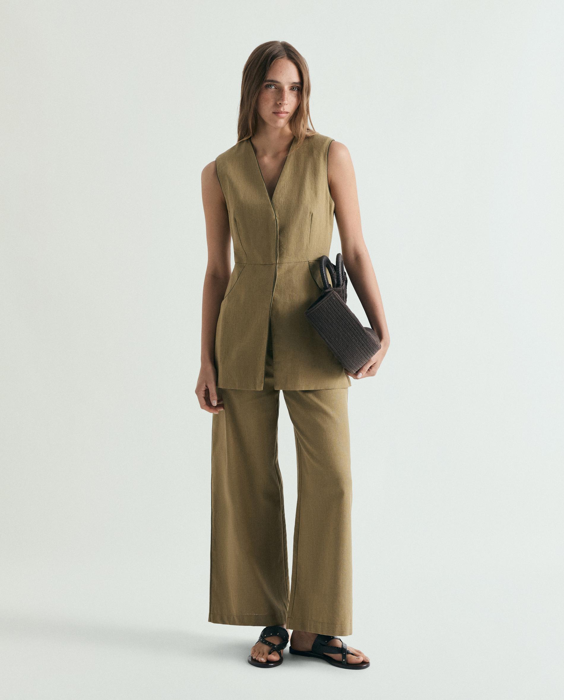 Scalpers - Pantalón recto de mujer cropped con bolsillos delanteros.