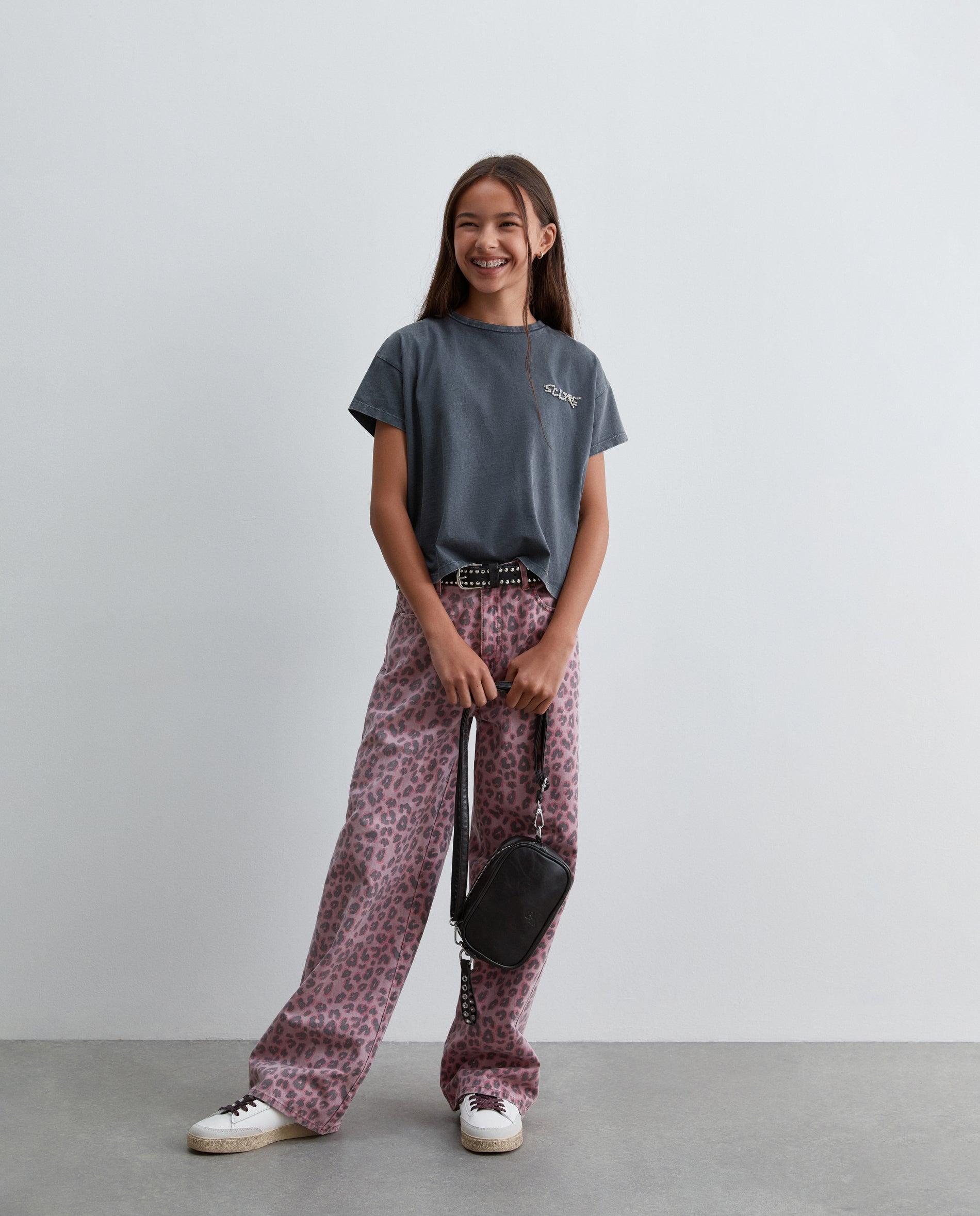 Imagen 4 de Pantalón cinco bolsillo de niña wide leg con estampado animal print - Scalpers - Rosa Rosa