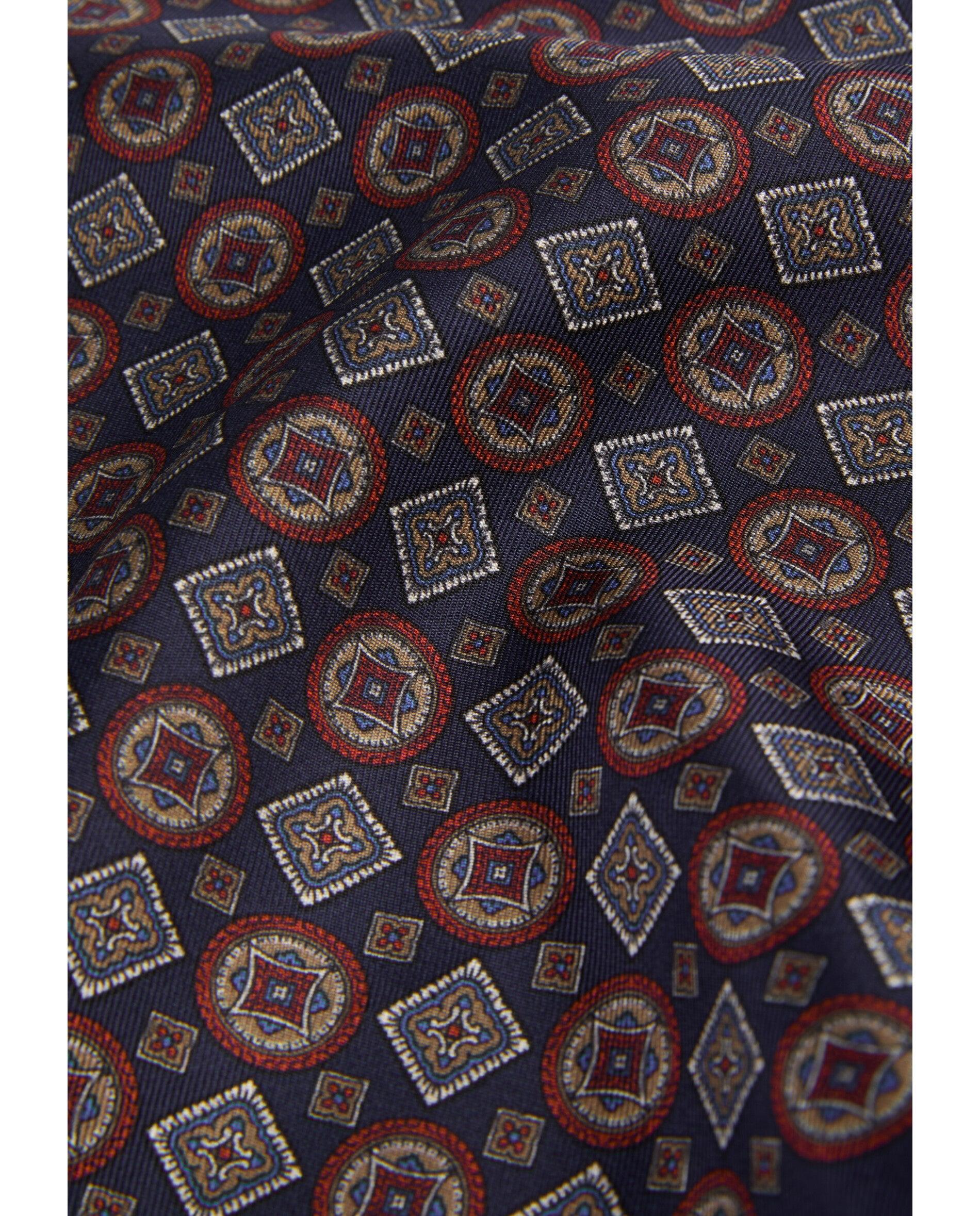 Imagen 2 de Pañuelo confeccionado en 100% seda con microestampado floral geométrico. - Scalpers - Azul Azul