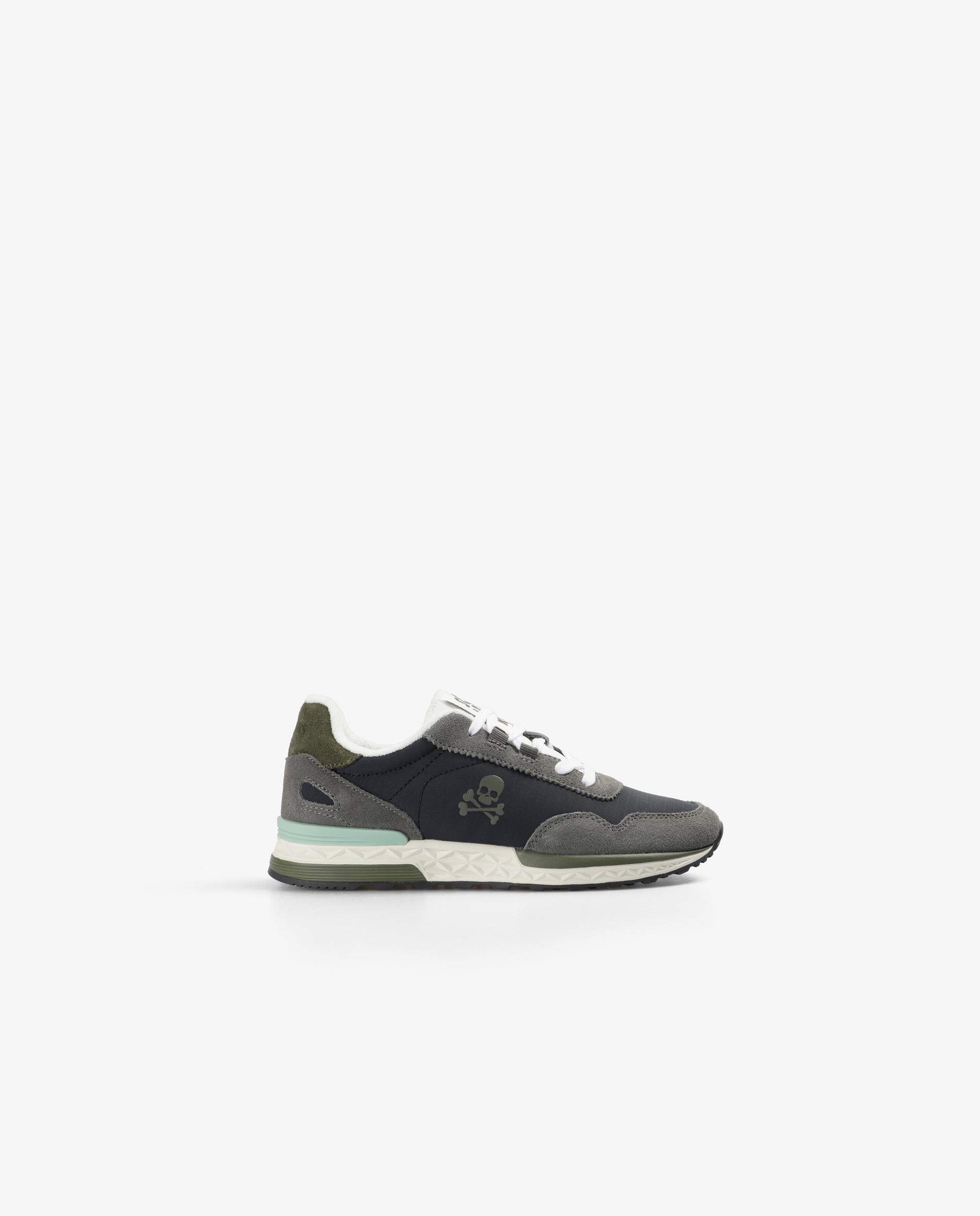 Imagen 0 de Zapatillas deportivas de niño con detalles en seraje y puntera reforzada Navy