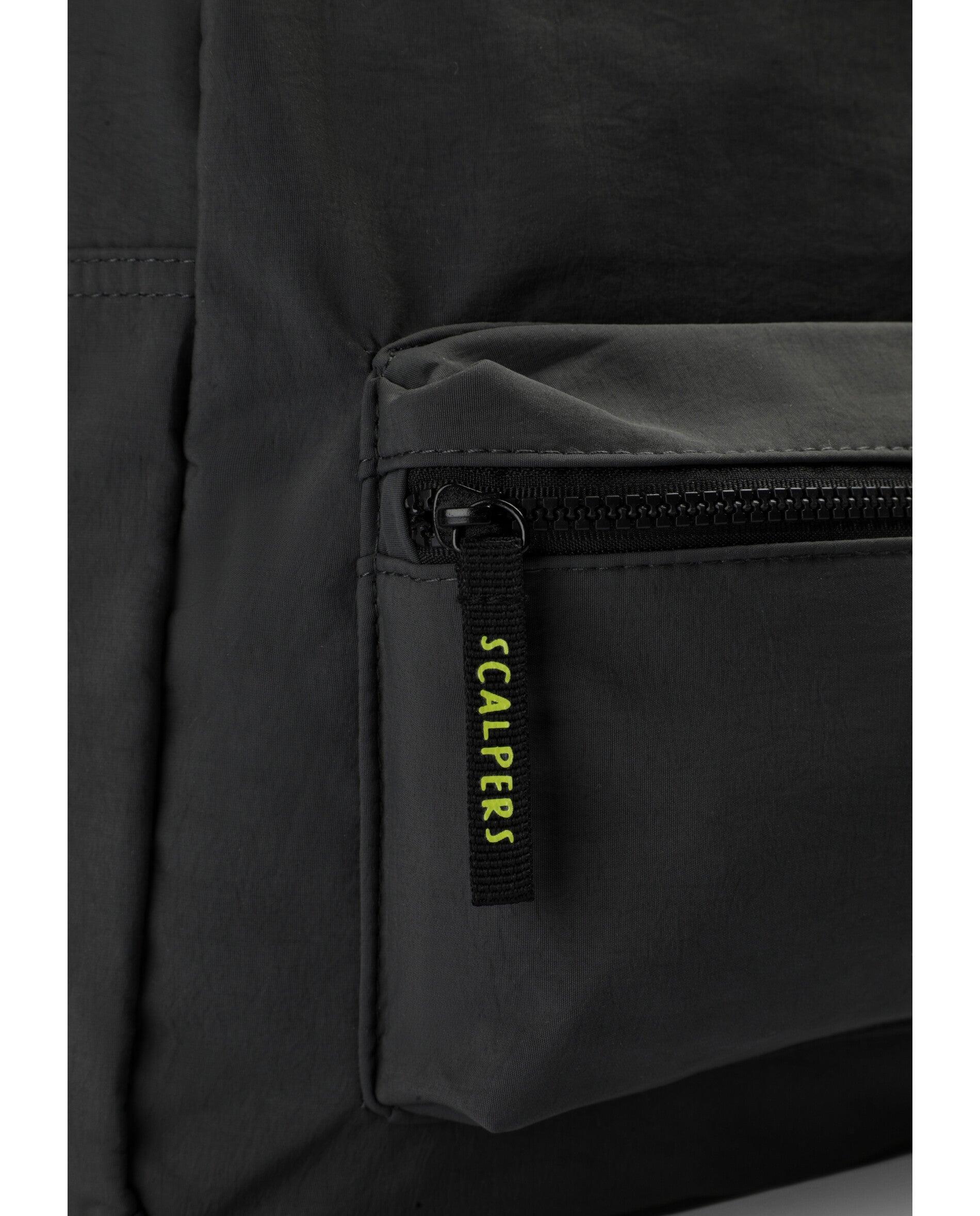 Mochila de niño en tejido técnico con parche engomado - Scalpers - Antracita Antracita-6