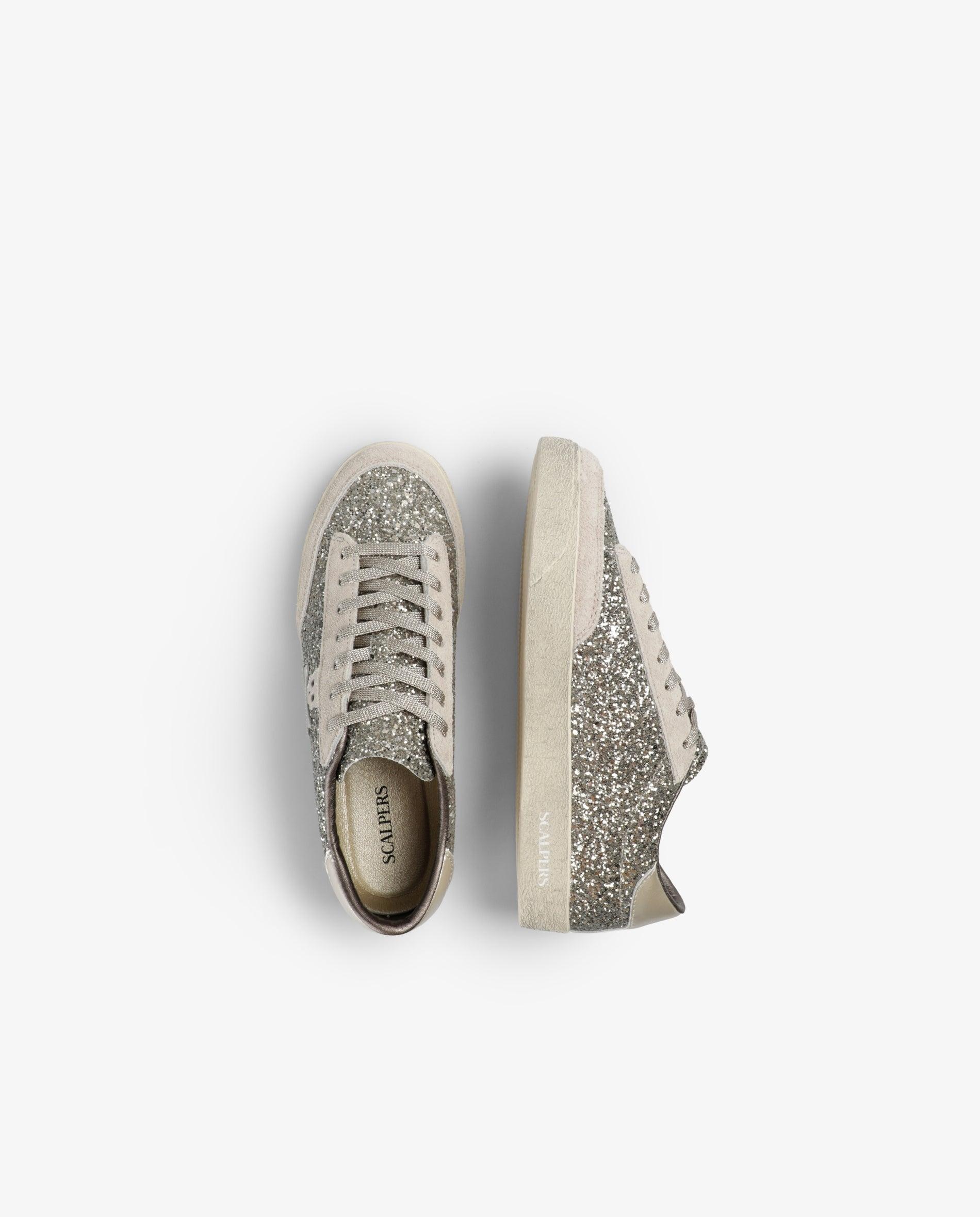 Imagen 8 de Zapatillas retro de mujer con glitter y cordones metalizados - Scalpers - Oro Oro