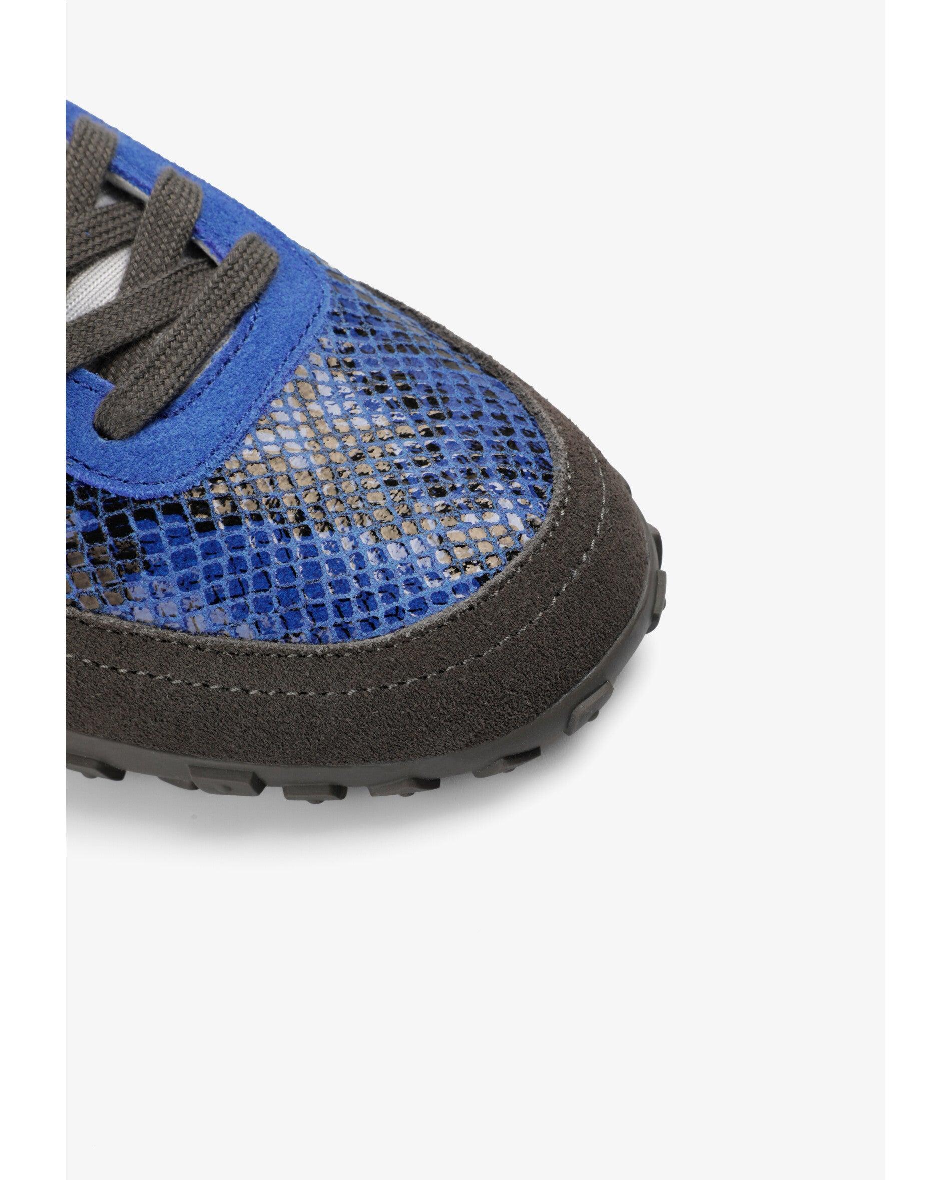Zapatillas retro de mujer con acabado efecto piel de serpiente - Scalpers - Azulón Azulón-5