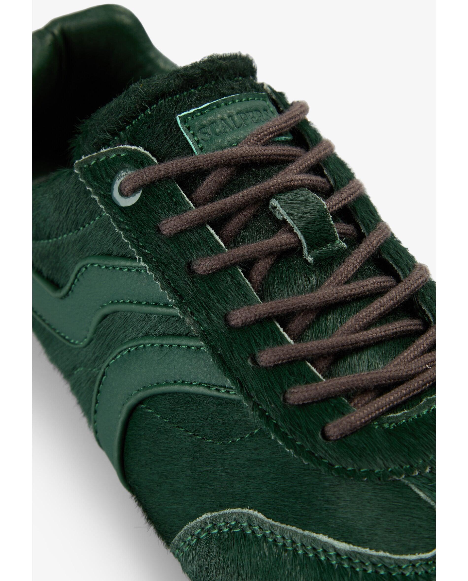 Zapatillas retro de mujer con textura de pelo y suela plana - Scalpers - Verde Verde-6