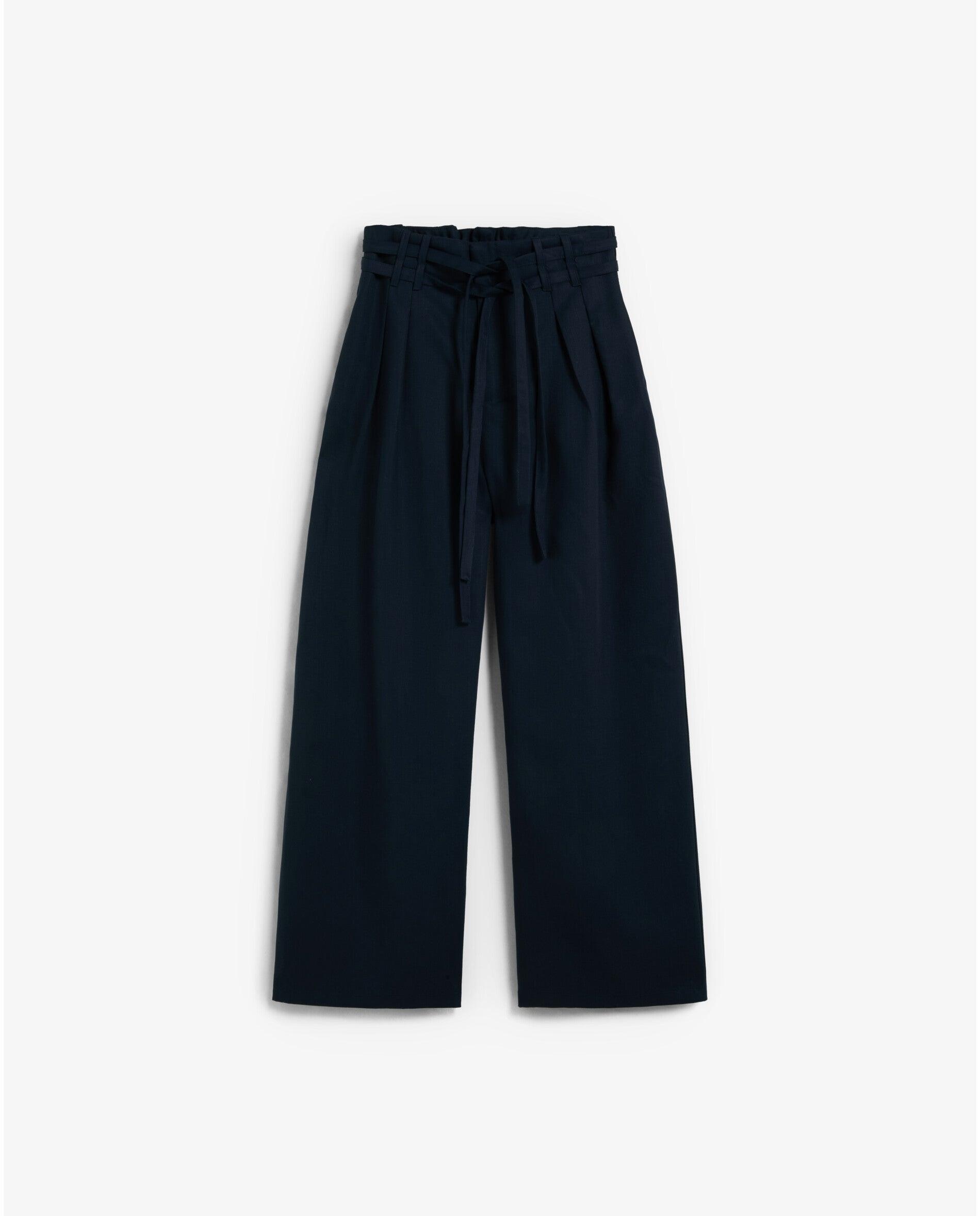 Imagen 0 de Pantalón ancho de mujer con pinzas y lazada a tono Azul marino