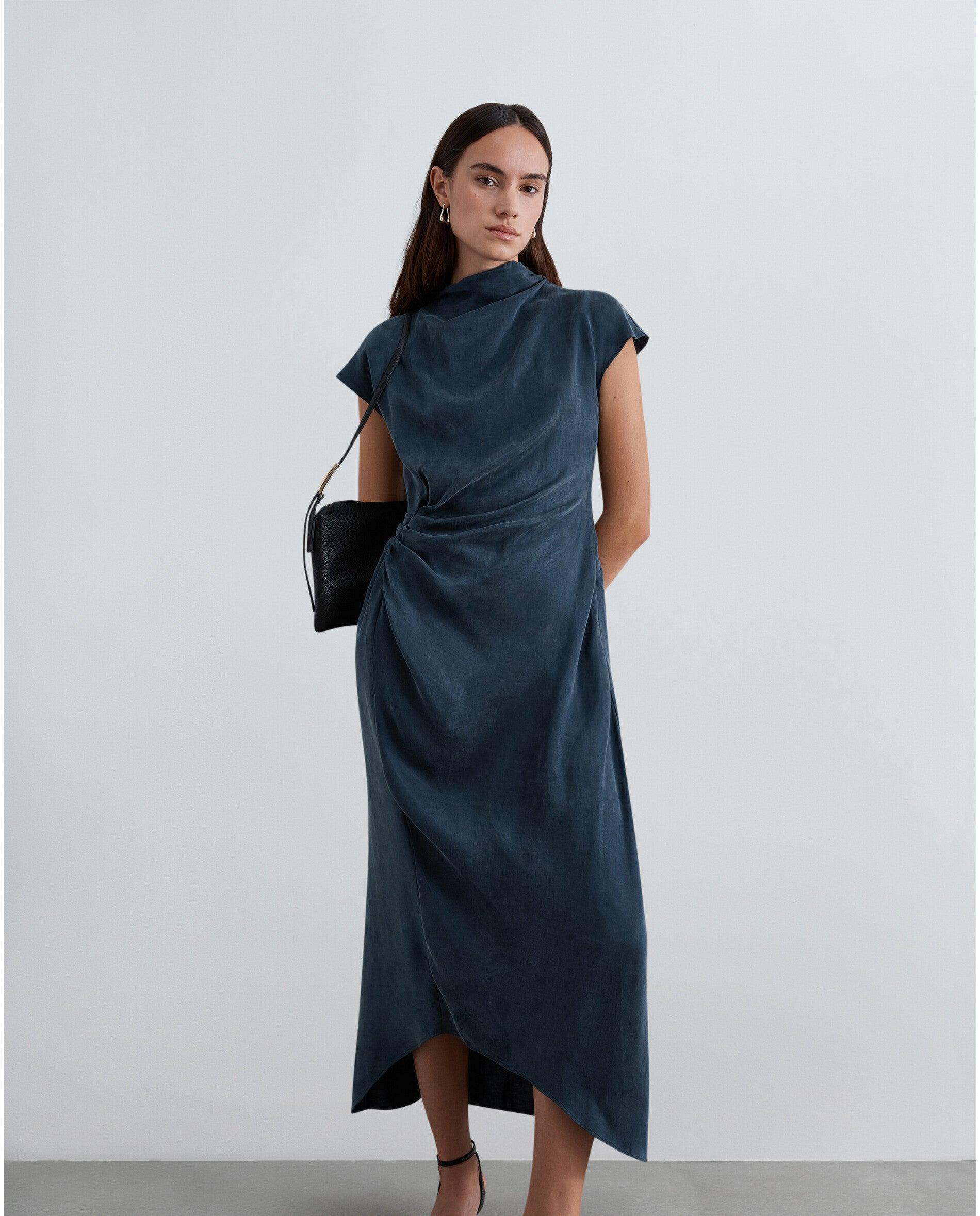 Vestido midi de manga corta con cuello drapeado - Scalpers - Navy Navy-4