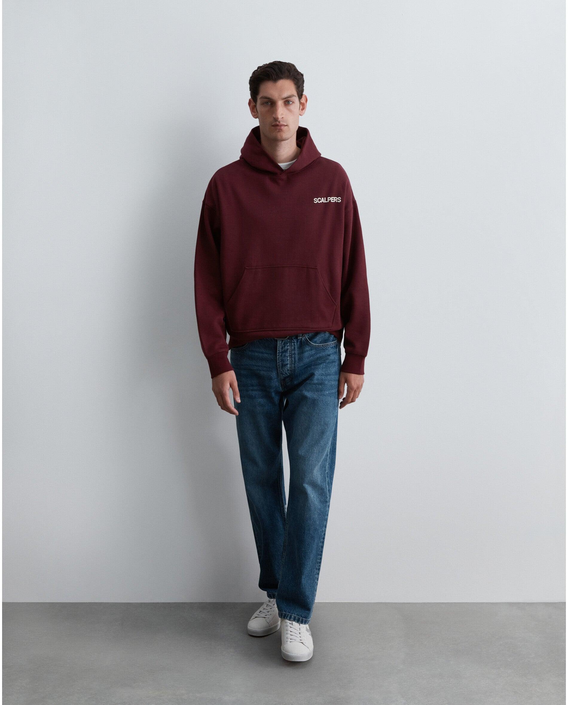 Imagen 3 de Sudadera con capucha de hombre con bolsillo canguro y letrero trasero - Scalpers - Burdeos Burdeos