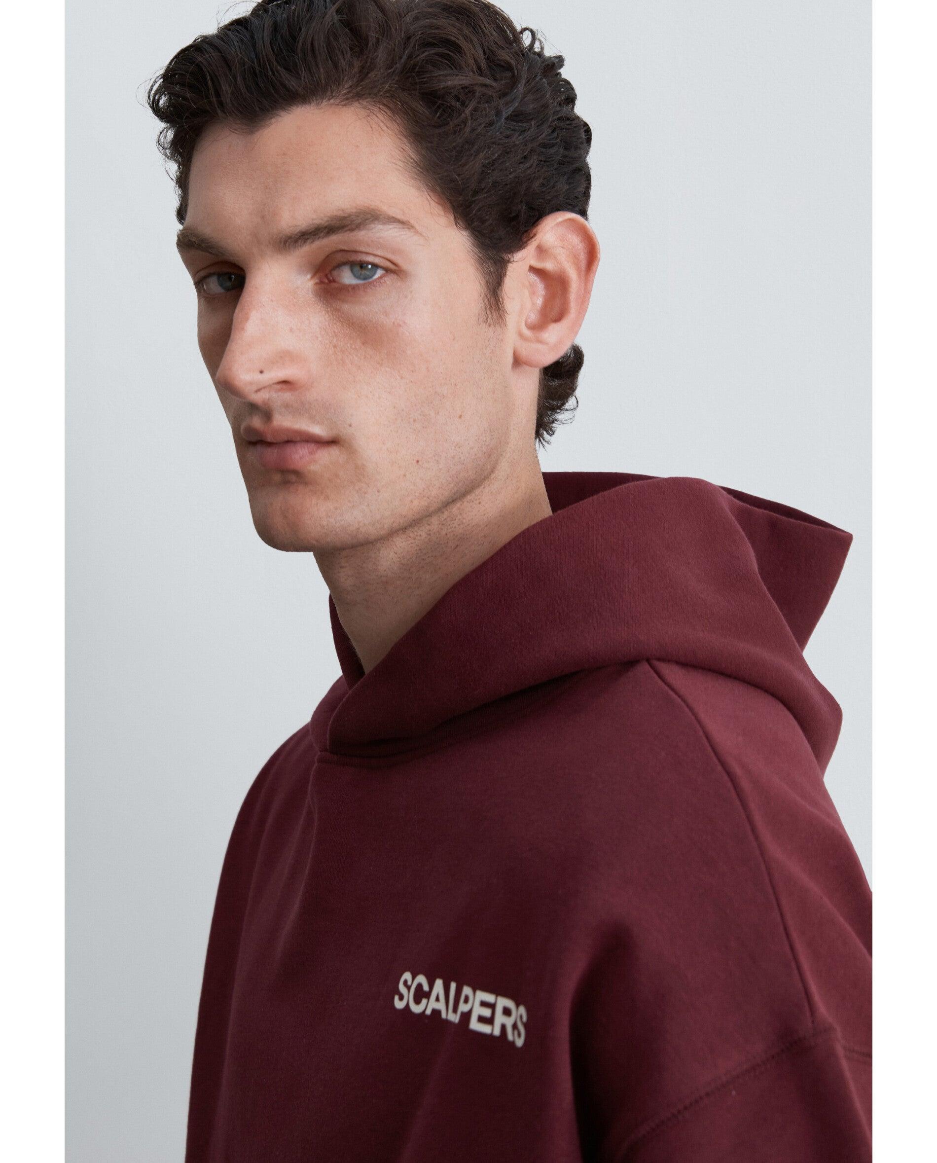Imagen 4 de Sudadera con capucha de hombre con bolsillo canguro y letrero trasero - Scalpers - Burdeos Burdeos