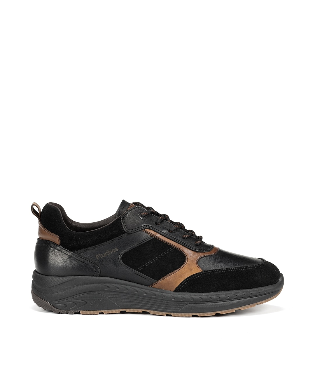 Imagen 0 de Zapatos de cordones de hombre  fabricados en nobuck Negro