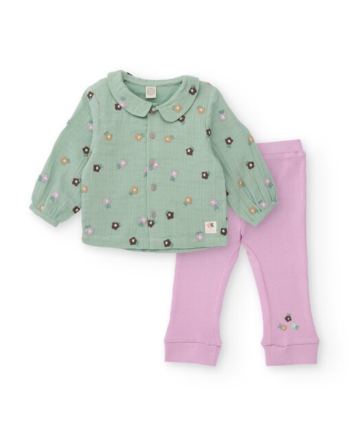 Imagen 0 de Conjunto de bebé de blusa verde y pantalón rosa con estampado de flores