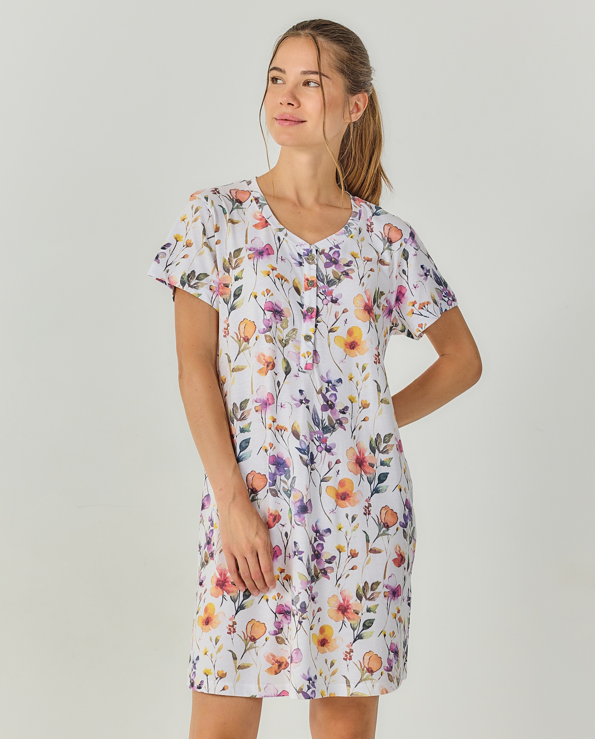 Imagen 0 de Camisola mujer escote redondo manga corta Multicolor