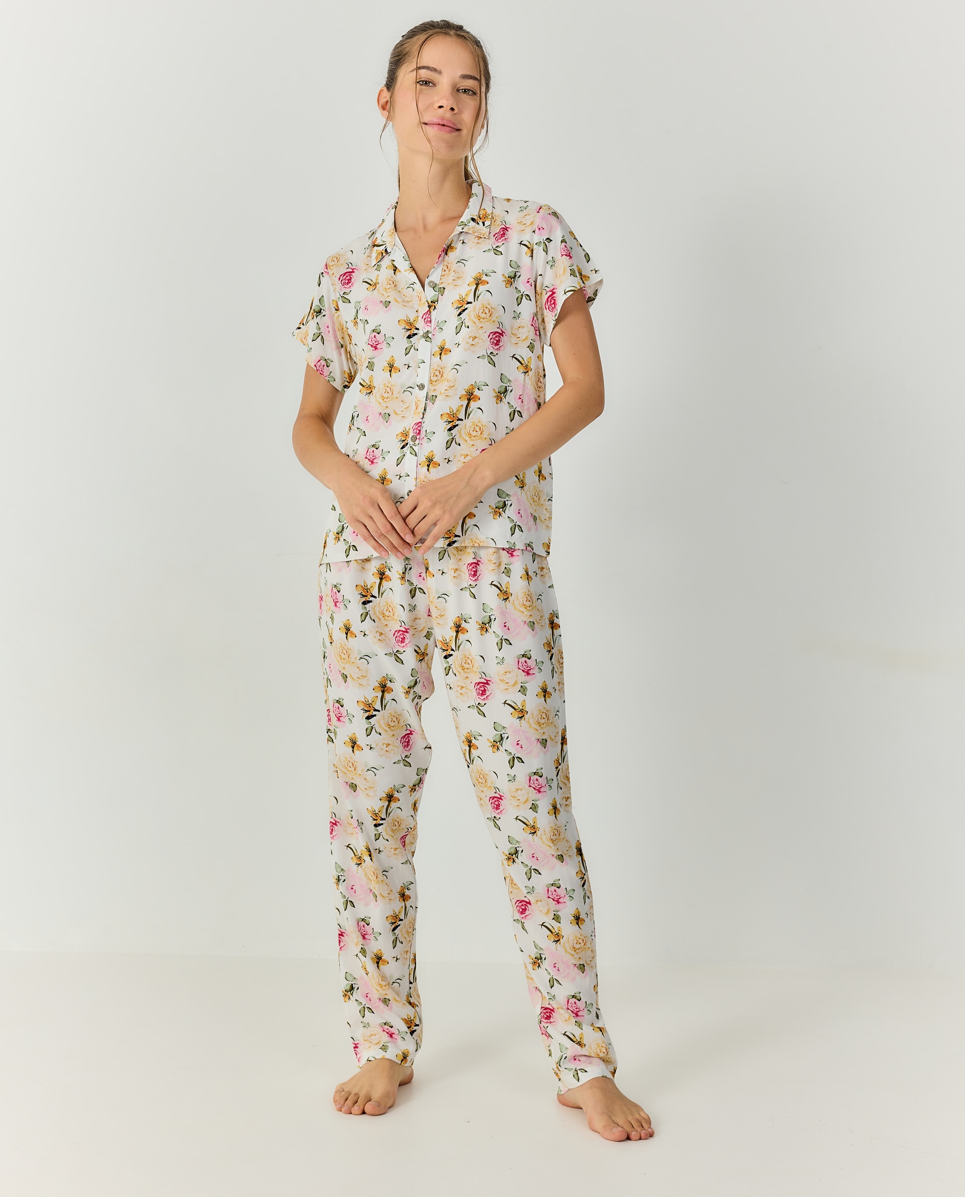 Imagen 0 de Pijama mujer manga corta diseño floral Rosa