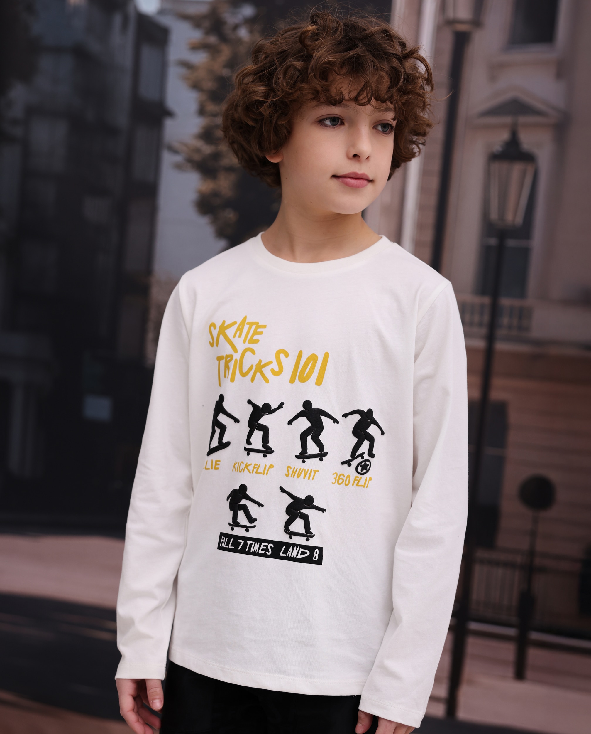 Camiseta de niño de punto con estampado de skaters - Tuc tuc - Blanco Blanco-1