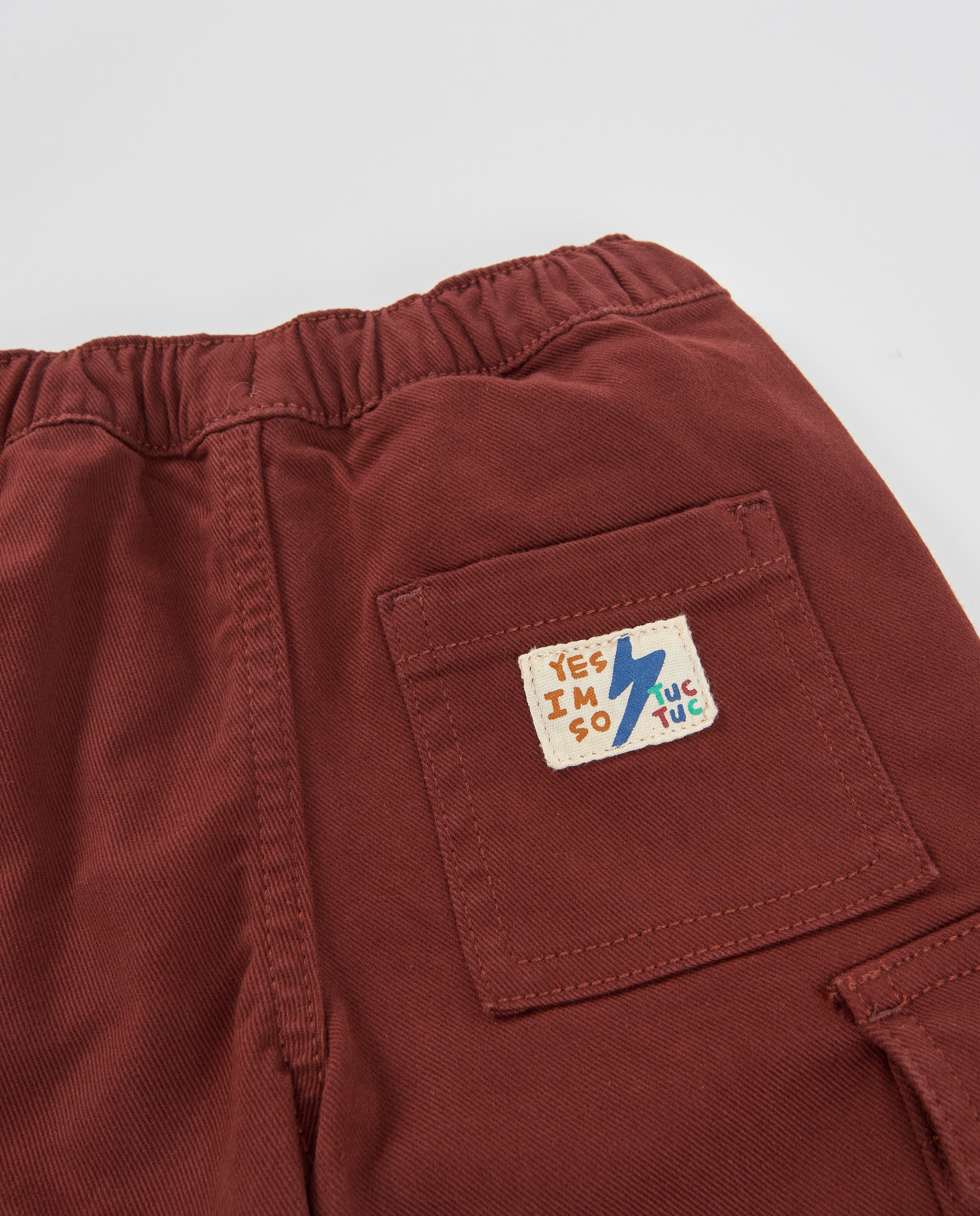 Imagen 5 de Pantalón cargo de niño de tela plana con bolsillos y cintura elástica - Tuc tuc - Burdeos Burdeos
