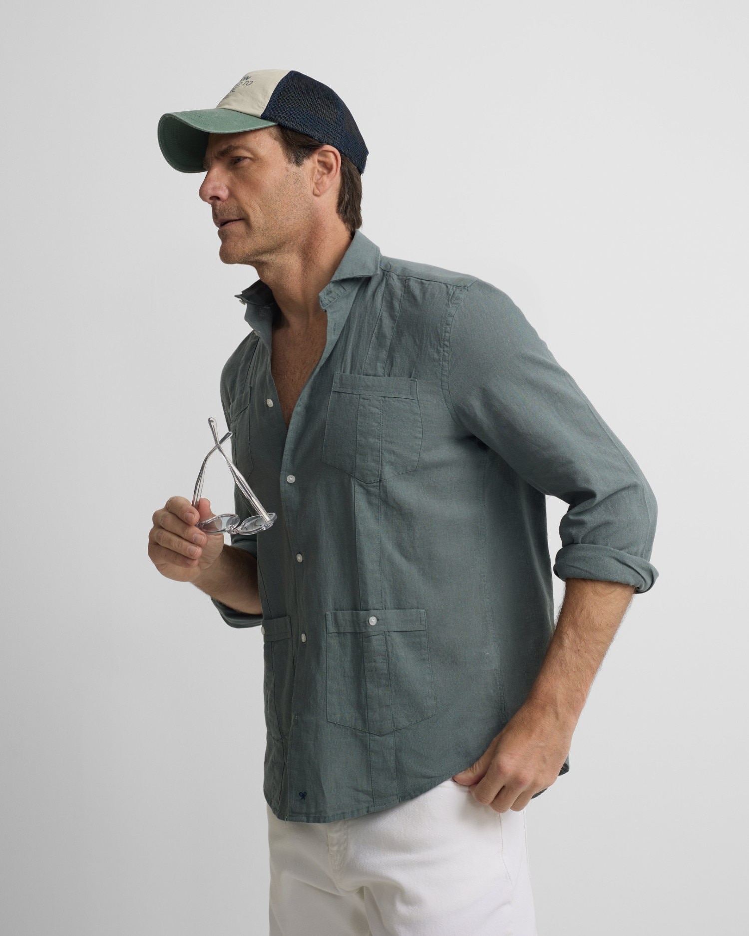 Silbon - Guayabera sport lino de hombre verde.