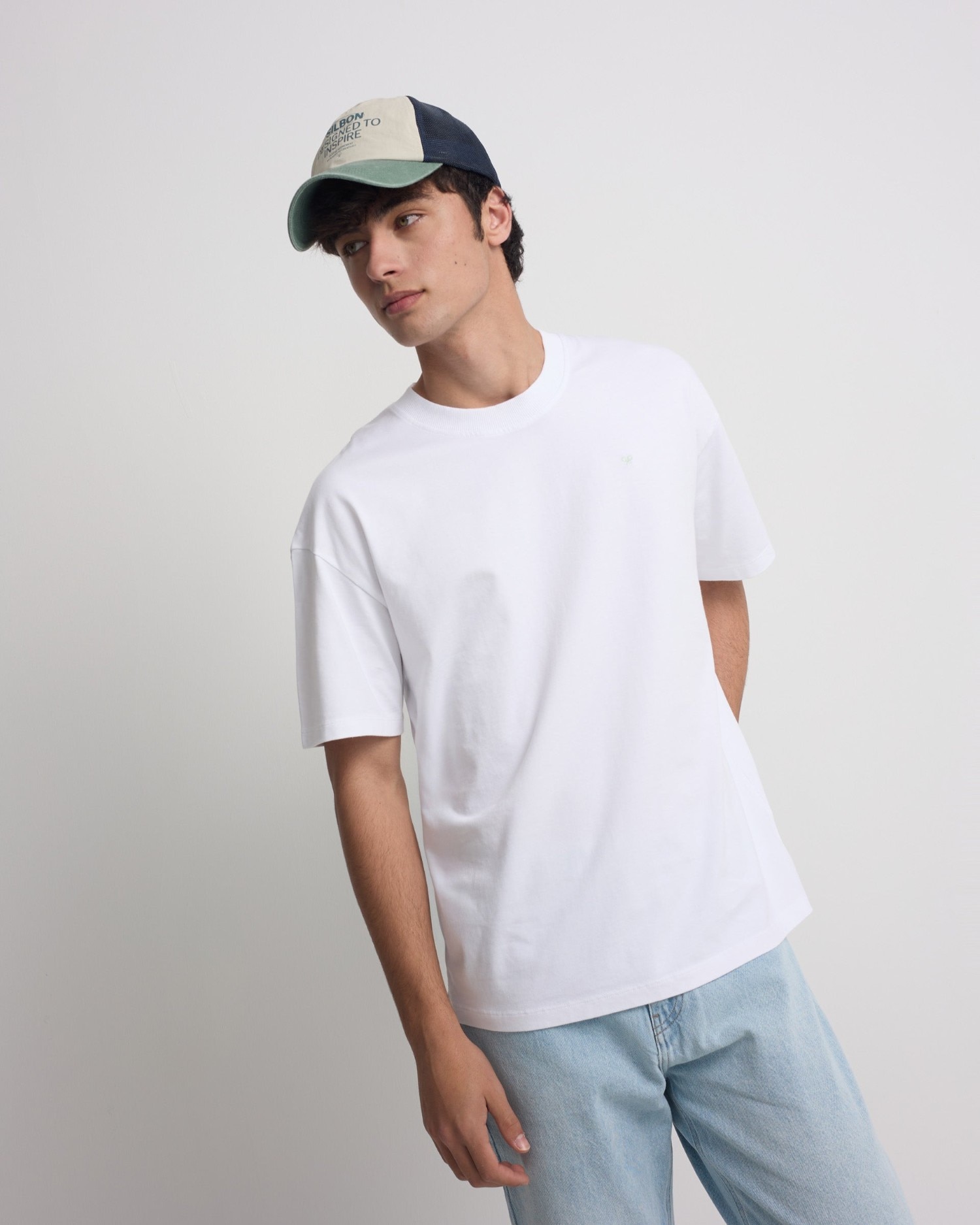 Silbon - Camiseta relaxed fit surfing plans de hombre.